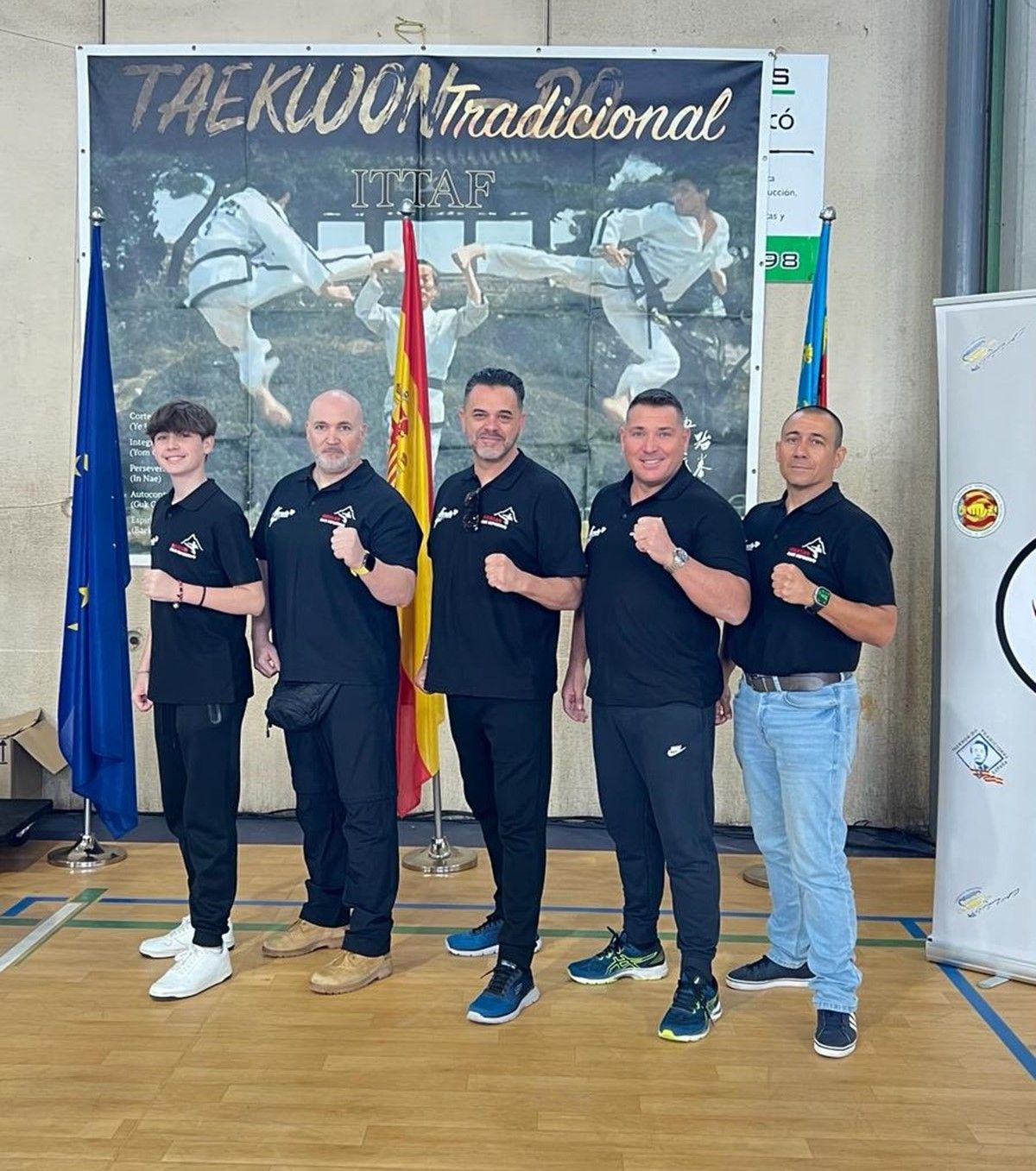 Los integrantes del club en su participación en el 'Open Nacional de Taekwondo ITTAF'