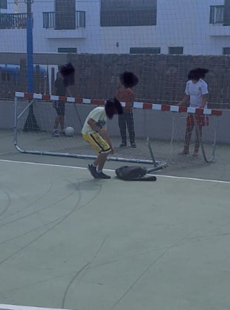 Yaiza Siempre denuncia el estado de las canchas del municipio