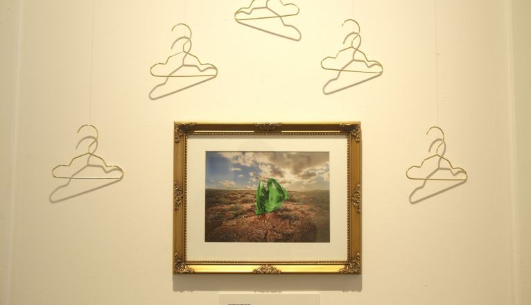 Una de las fotografías conceptuales de la artista Nadia Martín. Foto: Juan Mateos. Una de las fotografías conceptuales de la artista Nadia Martín. Foto: Juan Mateos.