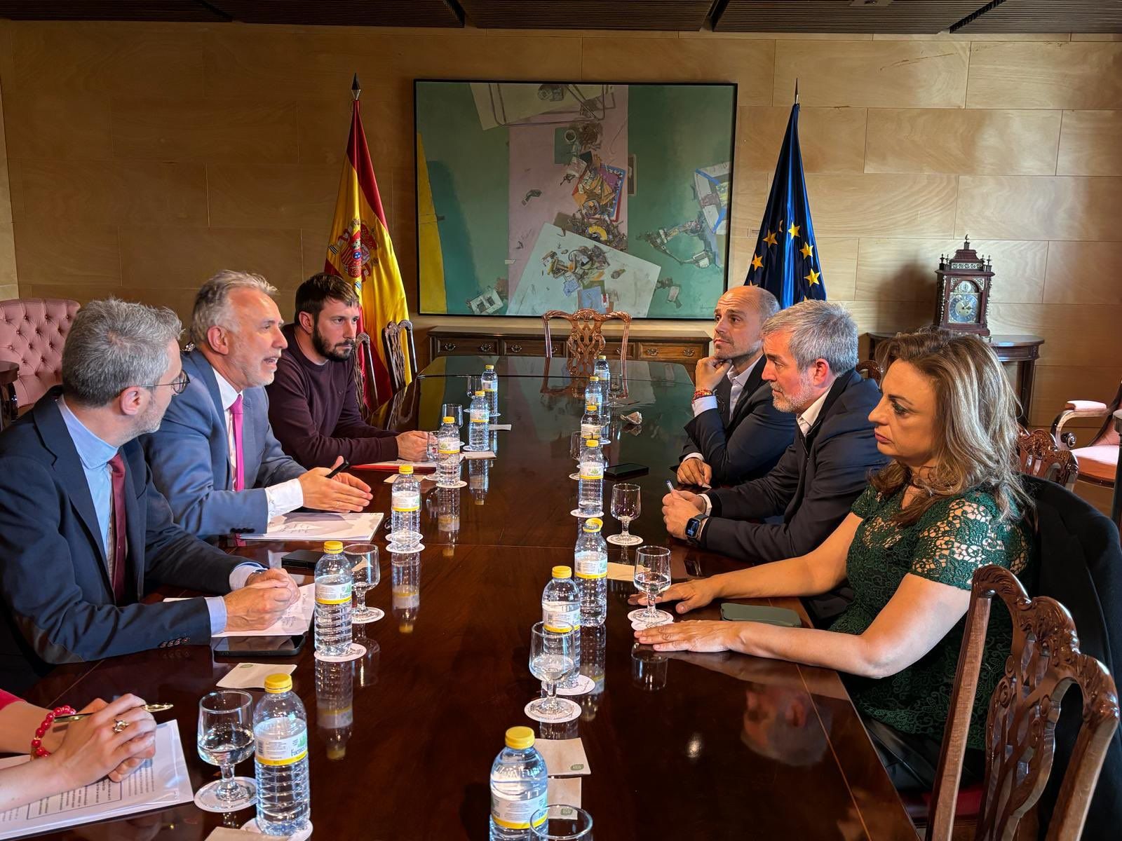 El Ministro de Política Territorial, Ángel Víctor Torres, junto al presidente del Gobierno de Canarias, Fernando Clavijo. Foto: Gobierno Canarias.