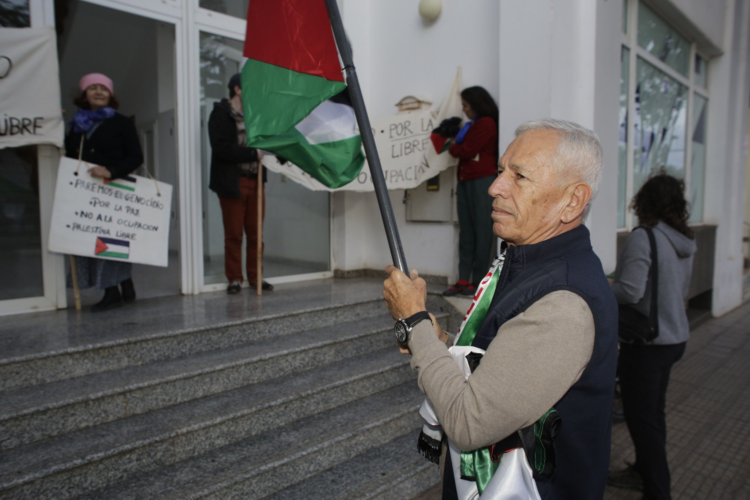 Manifestación por Palestina frente a la sede del PSOE. Fotos: Juan Mateos. Manifestación por Palestina frente a la sede del PSOE. Fotos: Juan Mateos.