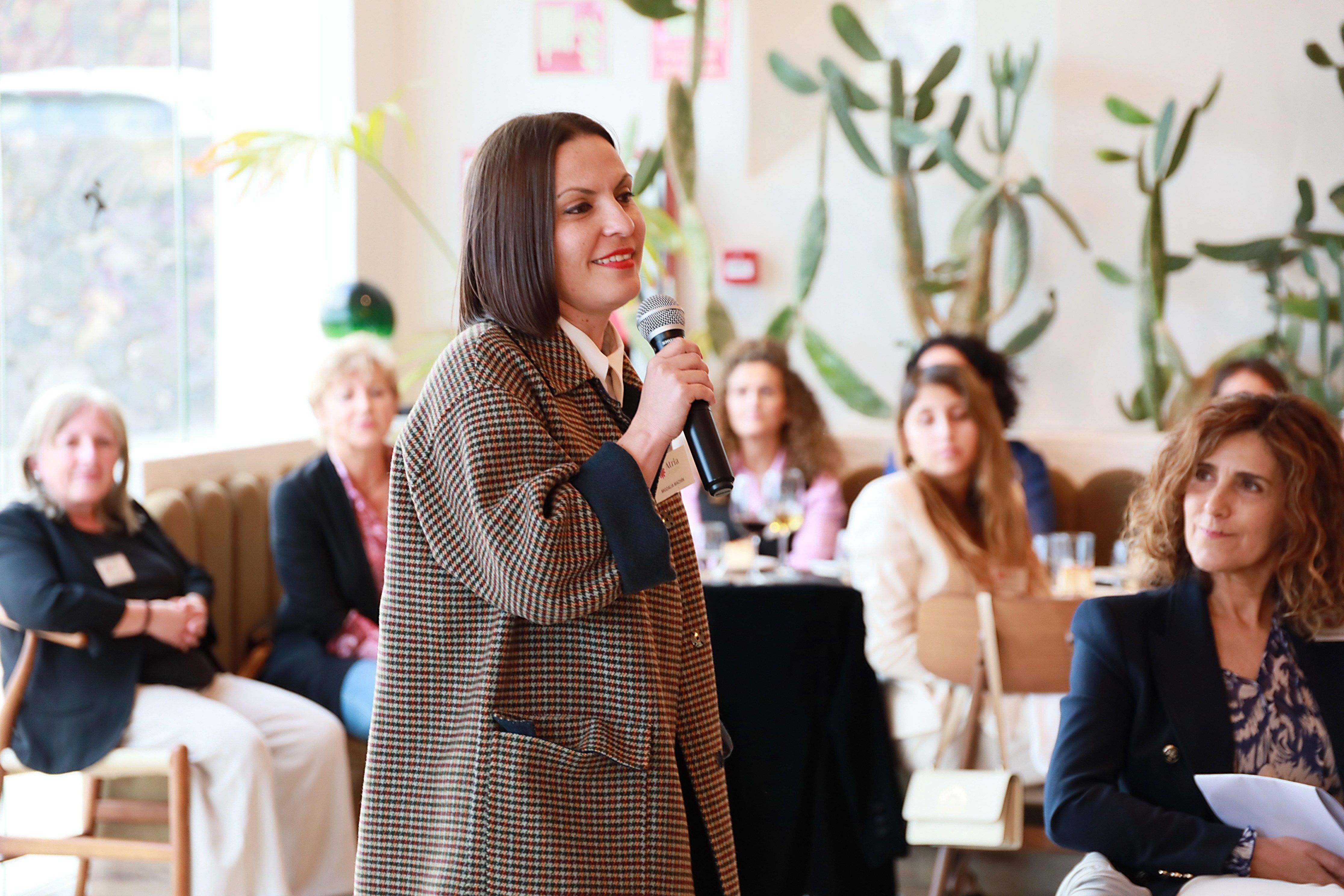 Nueva directiva de Atria