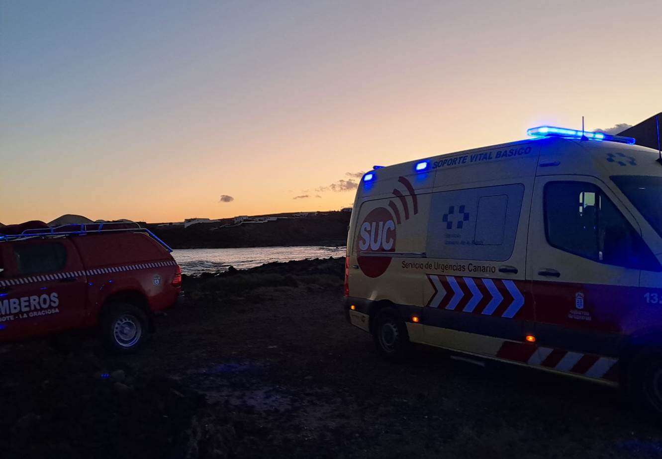 Fallece un hombre de 80 años tras caer al mar mientras pescaba en Los Cocoteros