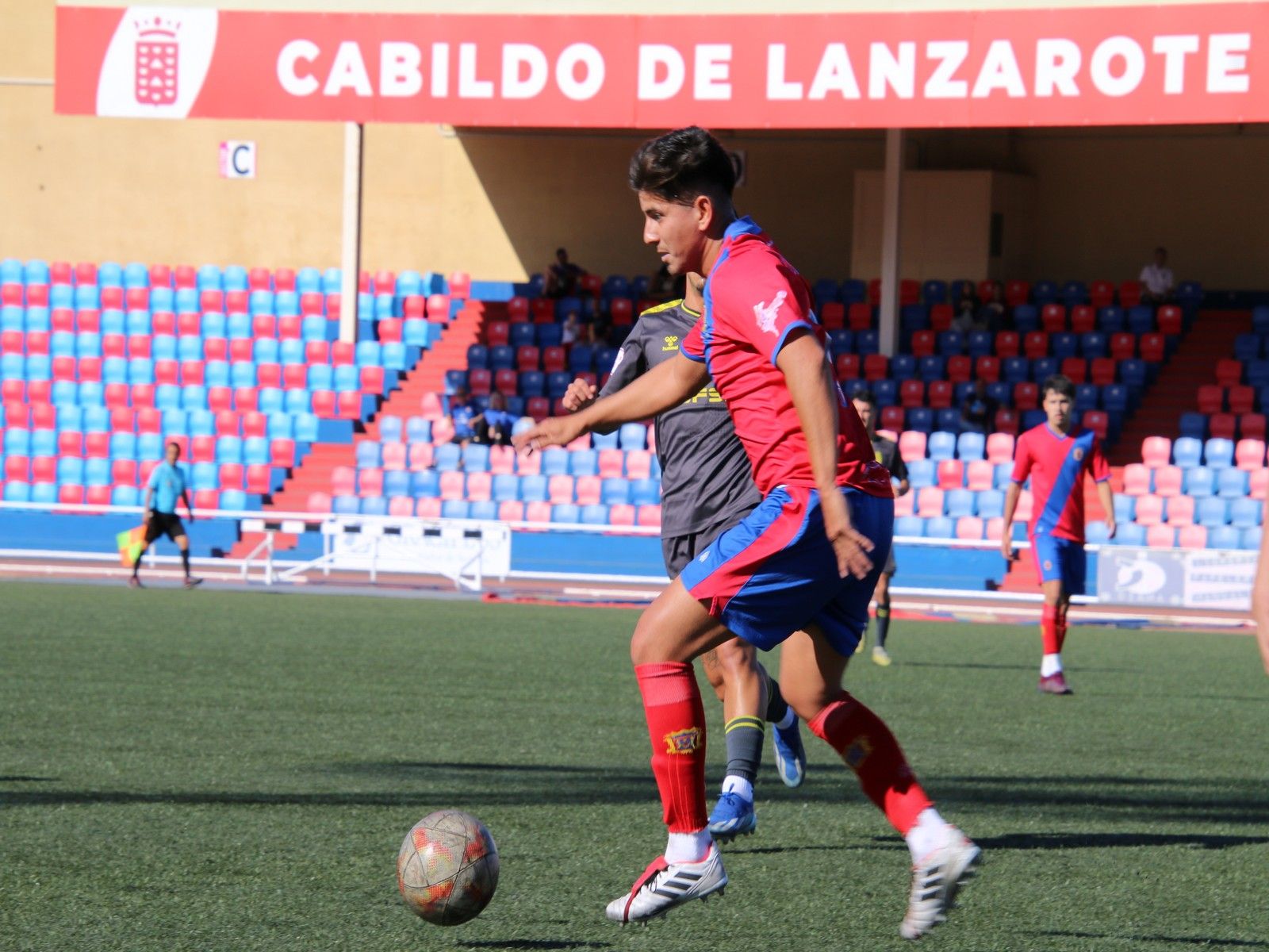 Partido entre el Lanzarote B y UD Las Palmas Atlético