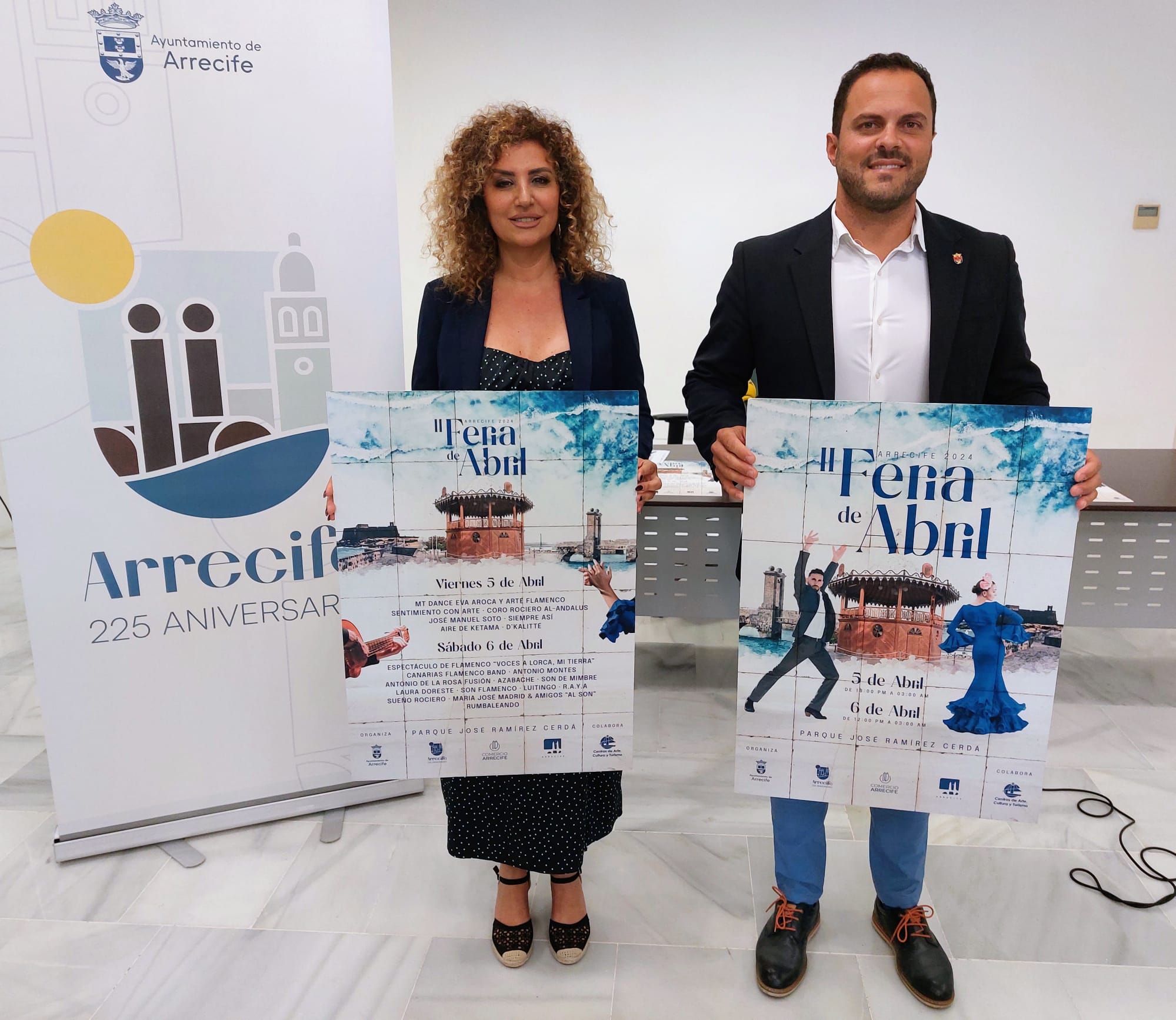 El alcalde de Arrrecife y la concejala de Turismo y Comercio presentan la programación y cartel oficial