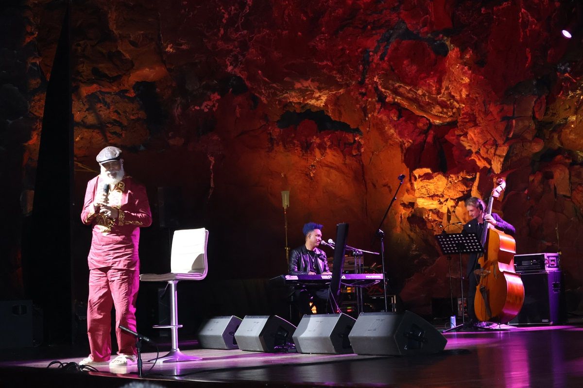 Pancho Céspedes en concierto en Los Jameos del Agua