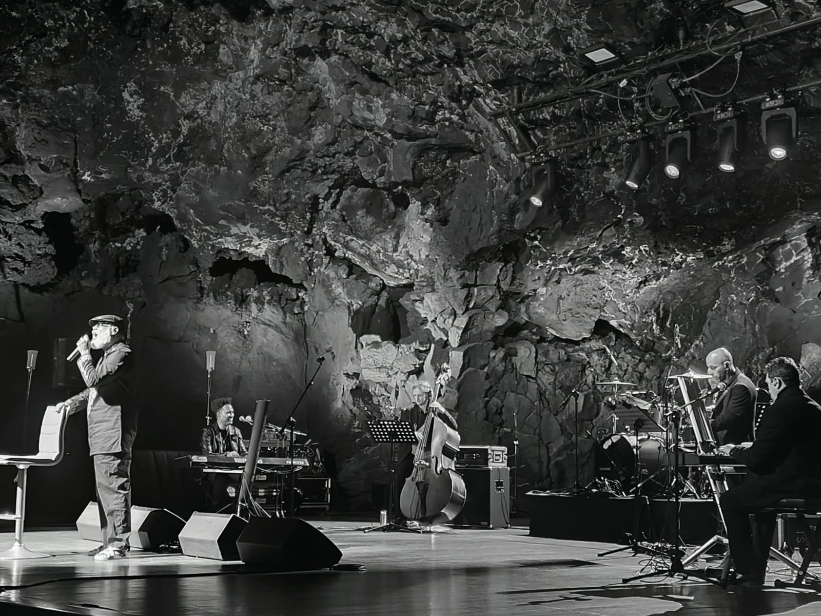Concierto de Pancho Céspedes en los Jameos del Agua Concierto de Pancho Céspedes en los Jameos del Agua