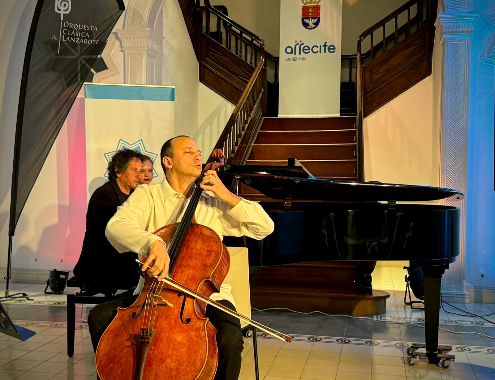 Concierto del violonchelista Razvan Suma en Arrecife