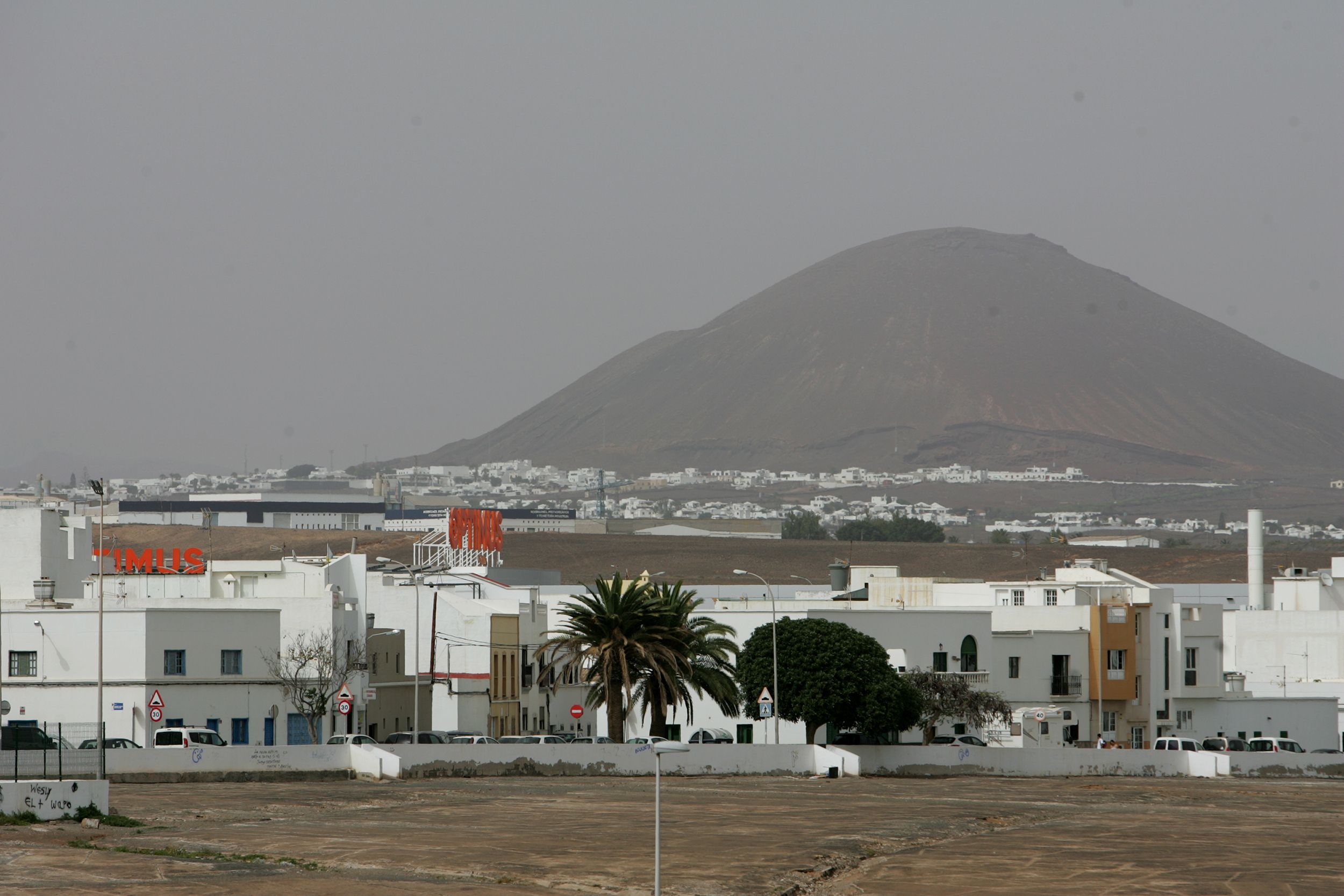 Calima en Arrecife. Foto: Juan Mateos.