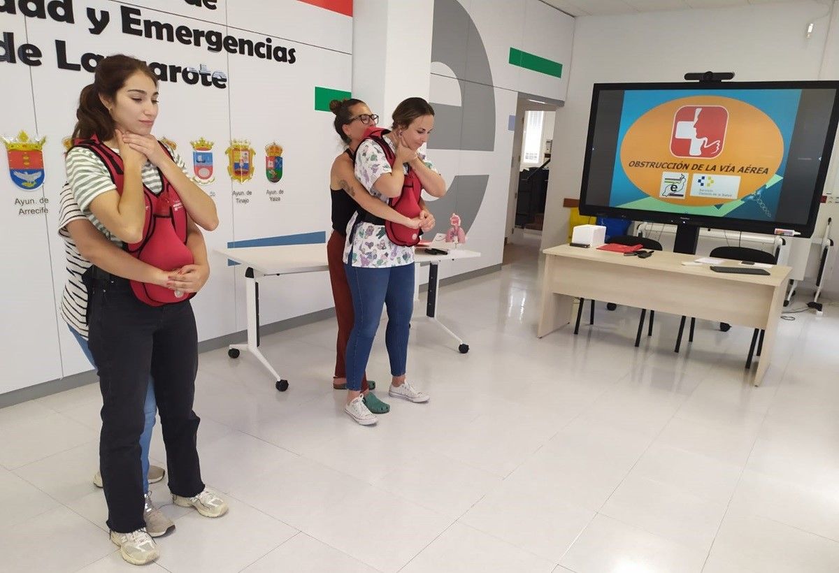 Speech therapists of Primary Care of the Health Area of Lanzarote during the course