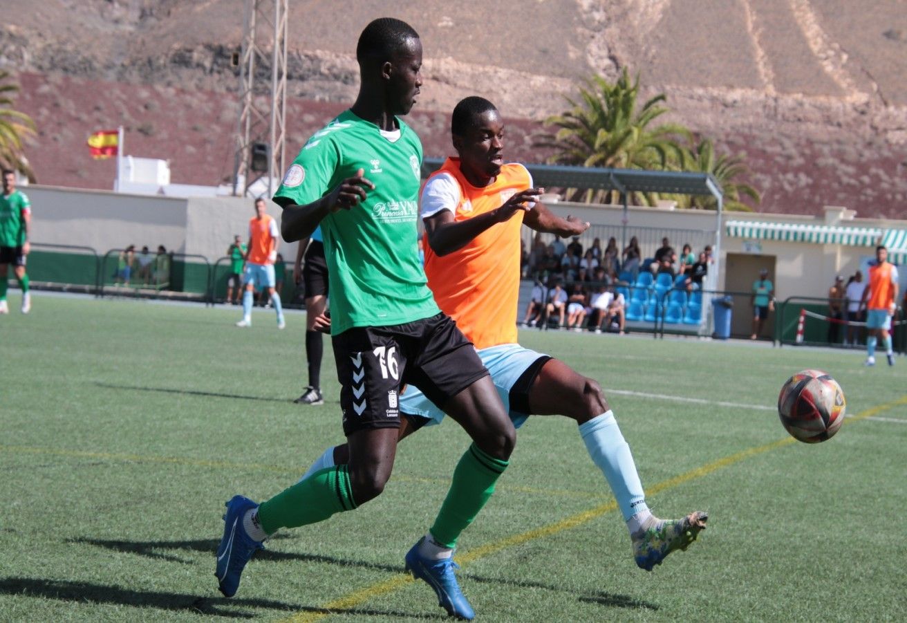 Unión Sur Yaiza frente a  UD Gran Tarajal