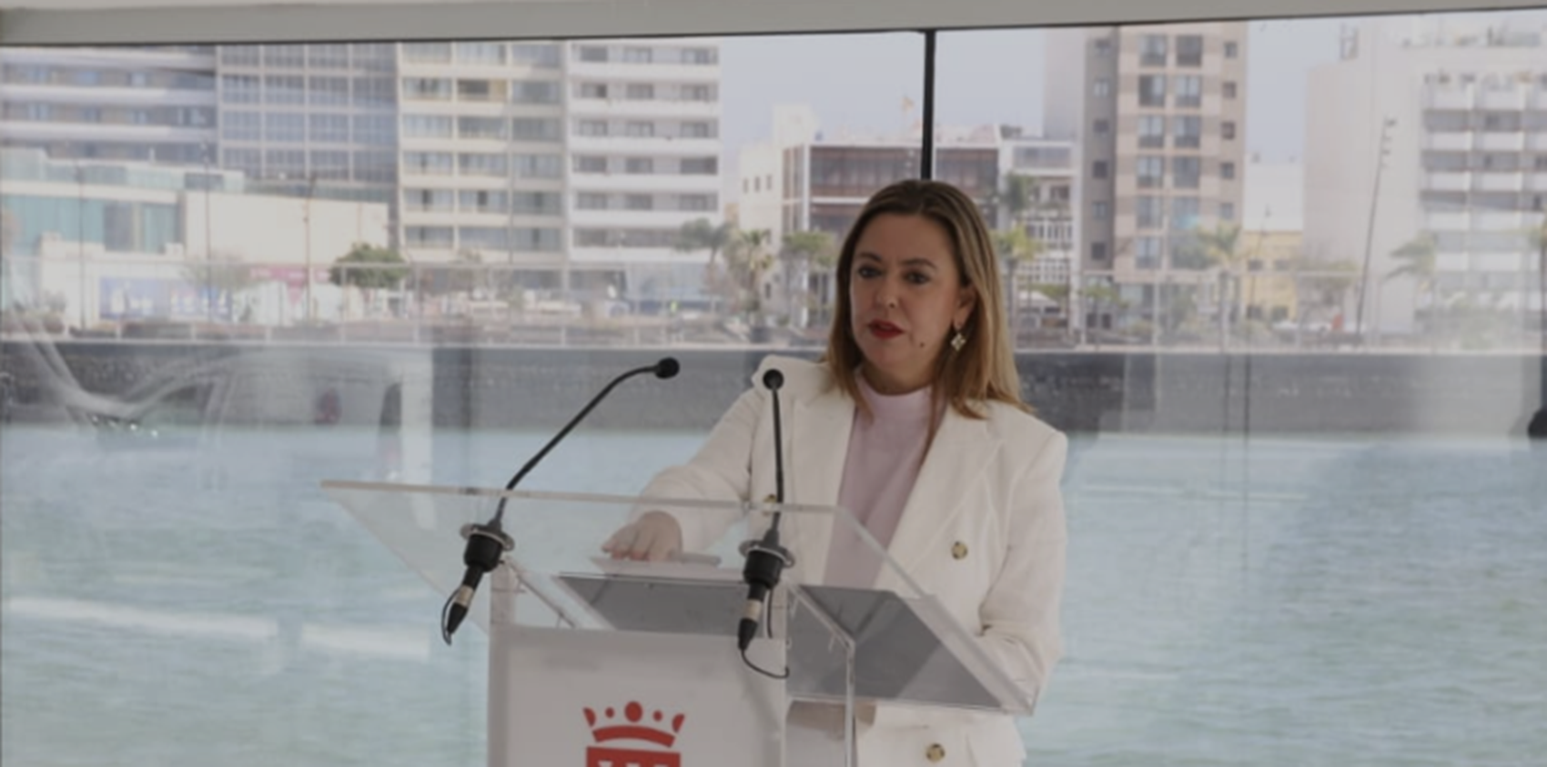 La secretaria general del PSOE de Lanzarote, María Dolores Corujo
