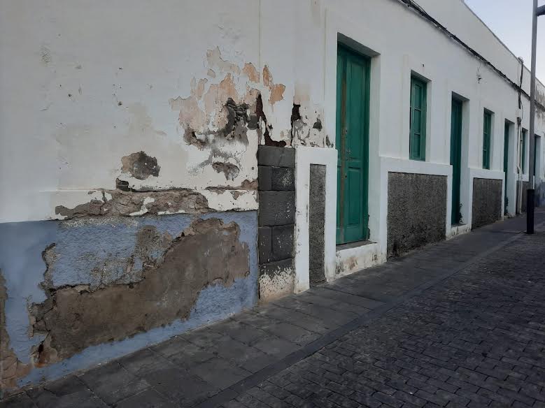 Elementos deteriorados en Arrecife. Elementos deteriorados en Arrecife.