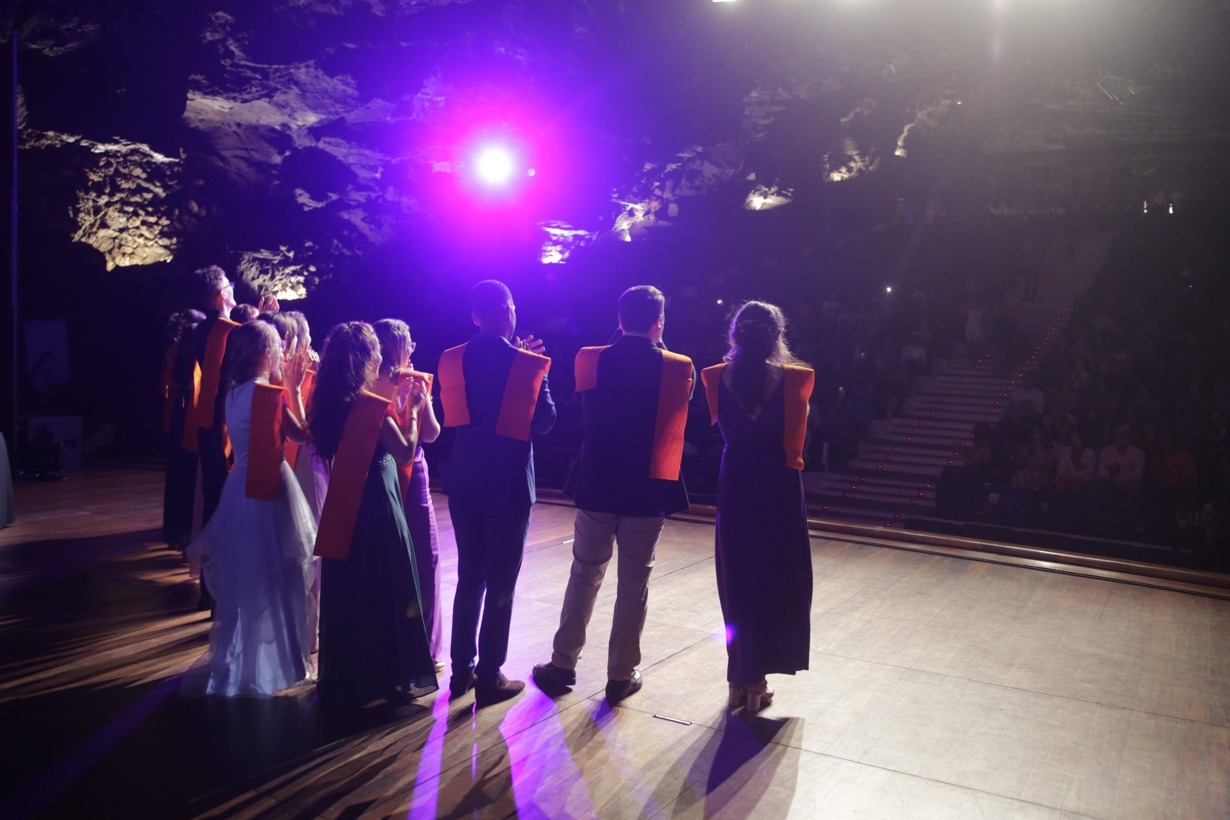 Graduación de los estudiantes de Turismo en Jameos (Fotos: Juan Mateos)