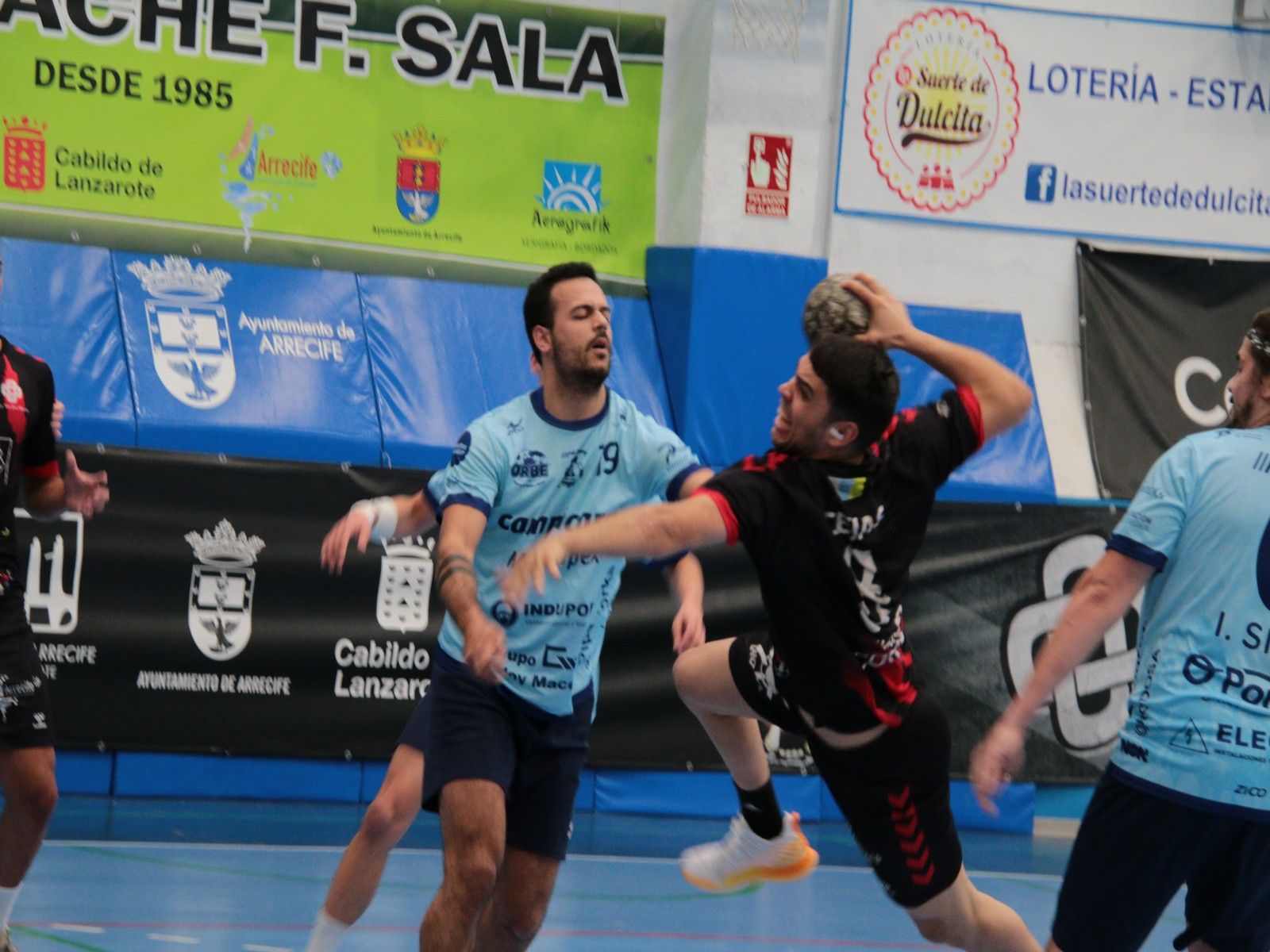 Partido de Balonmano entre Landbit Lanzarote y Porriño
