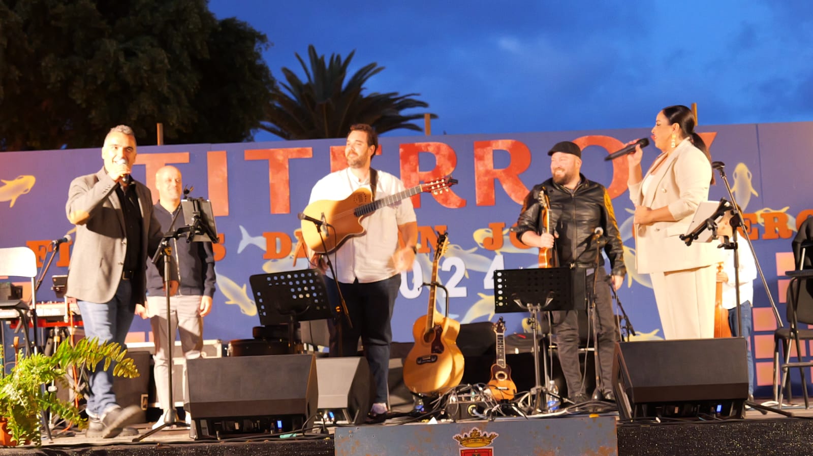 El espectáculo de 'Barrios con En-Canto' en las fiestas de Titerroy El espectáculo de 'Barrios con En-Canto' en las fiestas de Titerroy