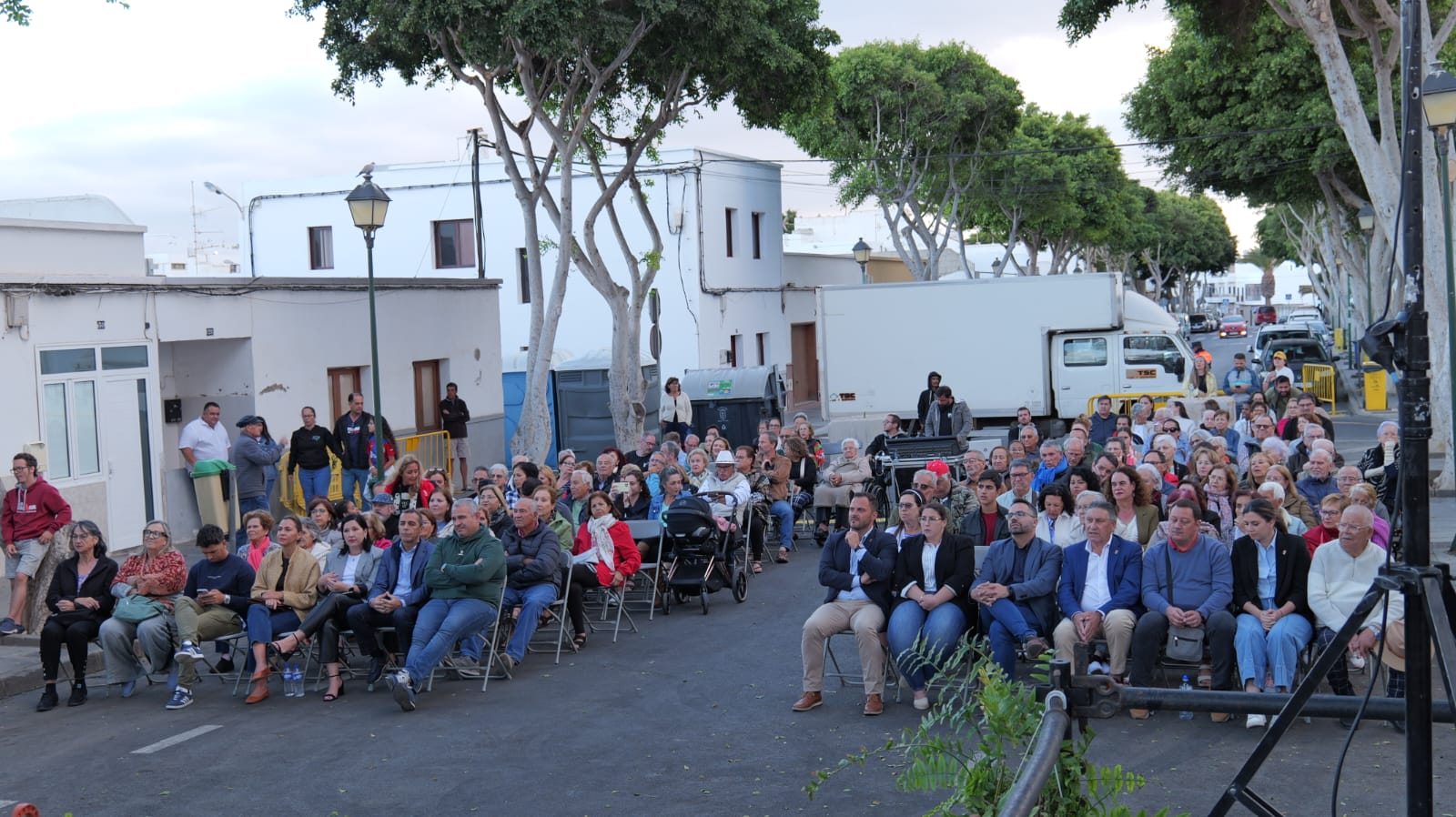 El espectáculo de 'Barrios con En-Canto' en las fiestas de Titerroy El espectáculo de 'Barrios con En-Canto' en las fiestas de Titerroy