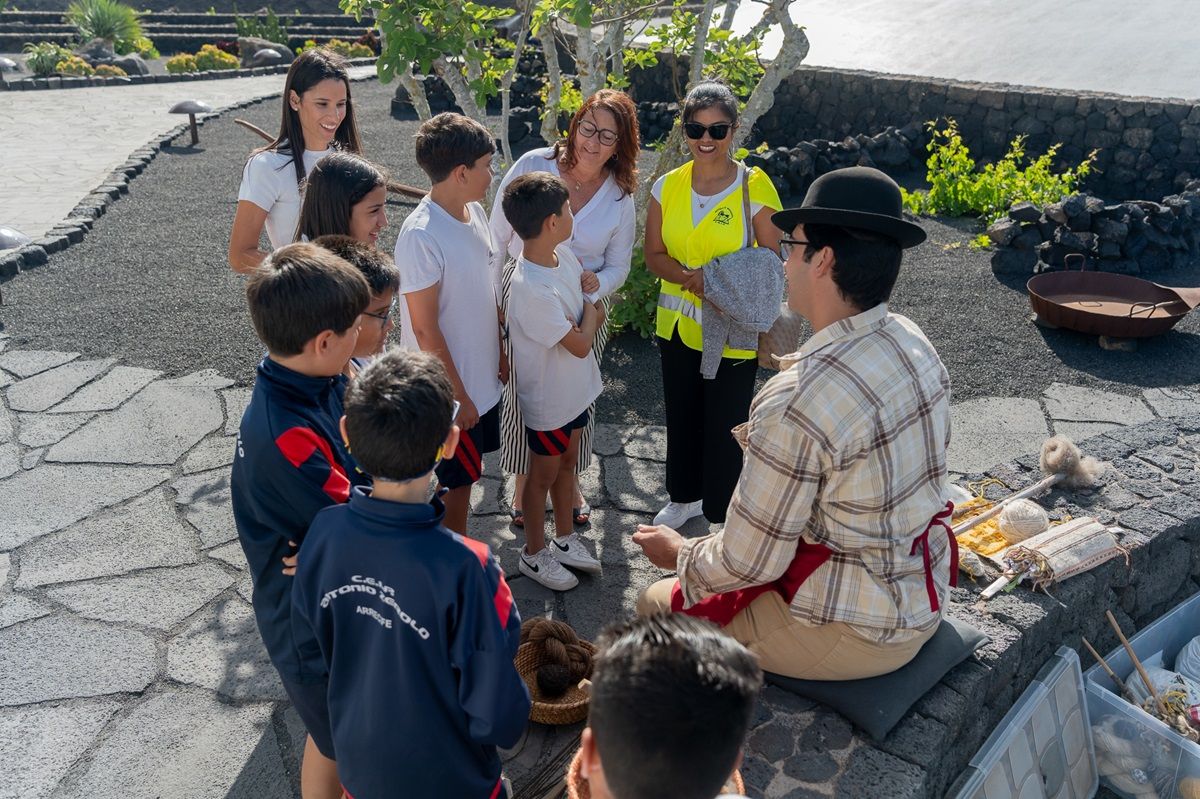 Jornadas Didácticas de Artesanía en el Monumento al Campesino