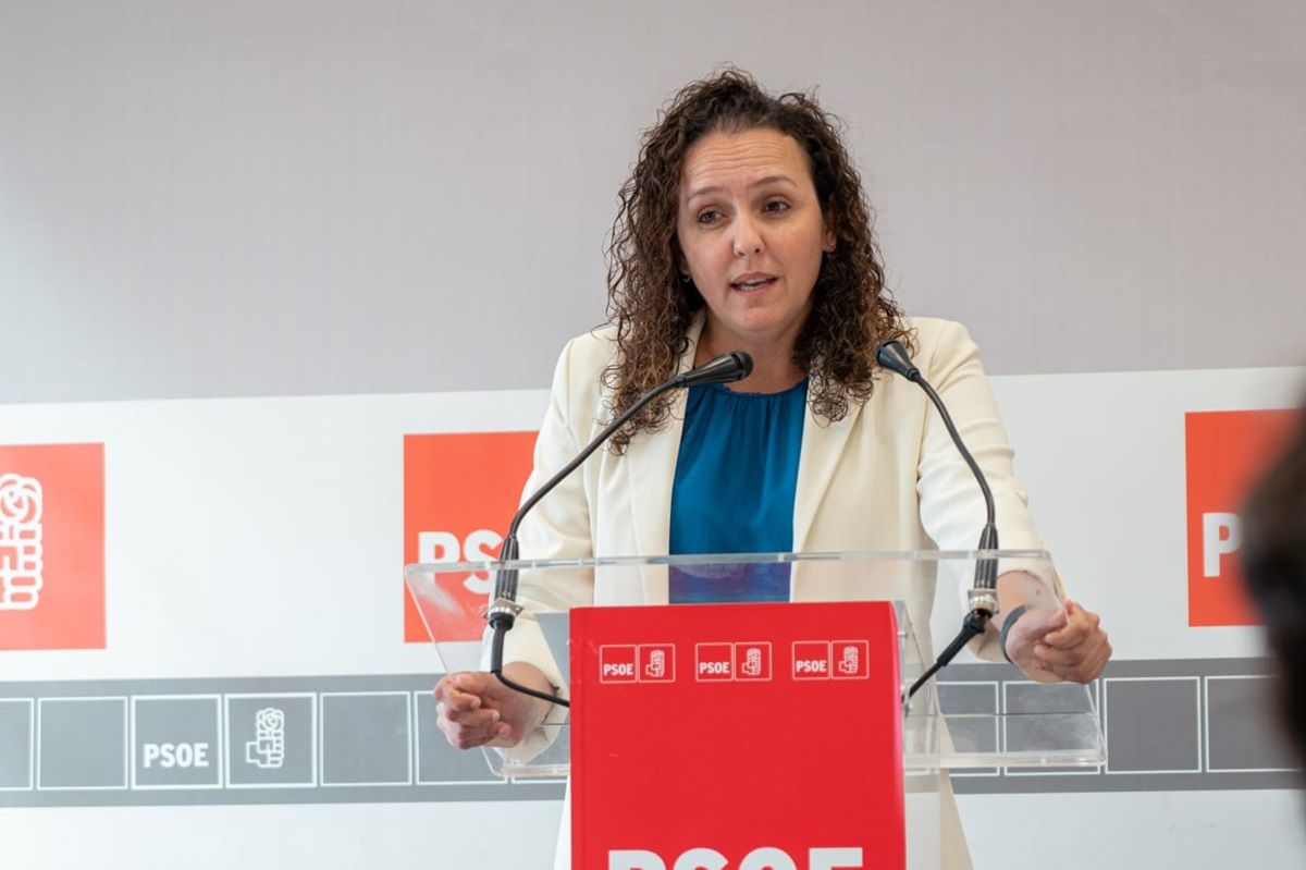 La portavoz y concejal del PSOE en Tinajo, Begoña Hernández