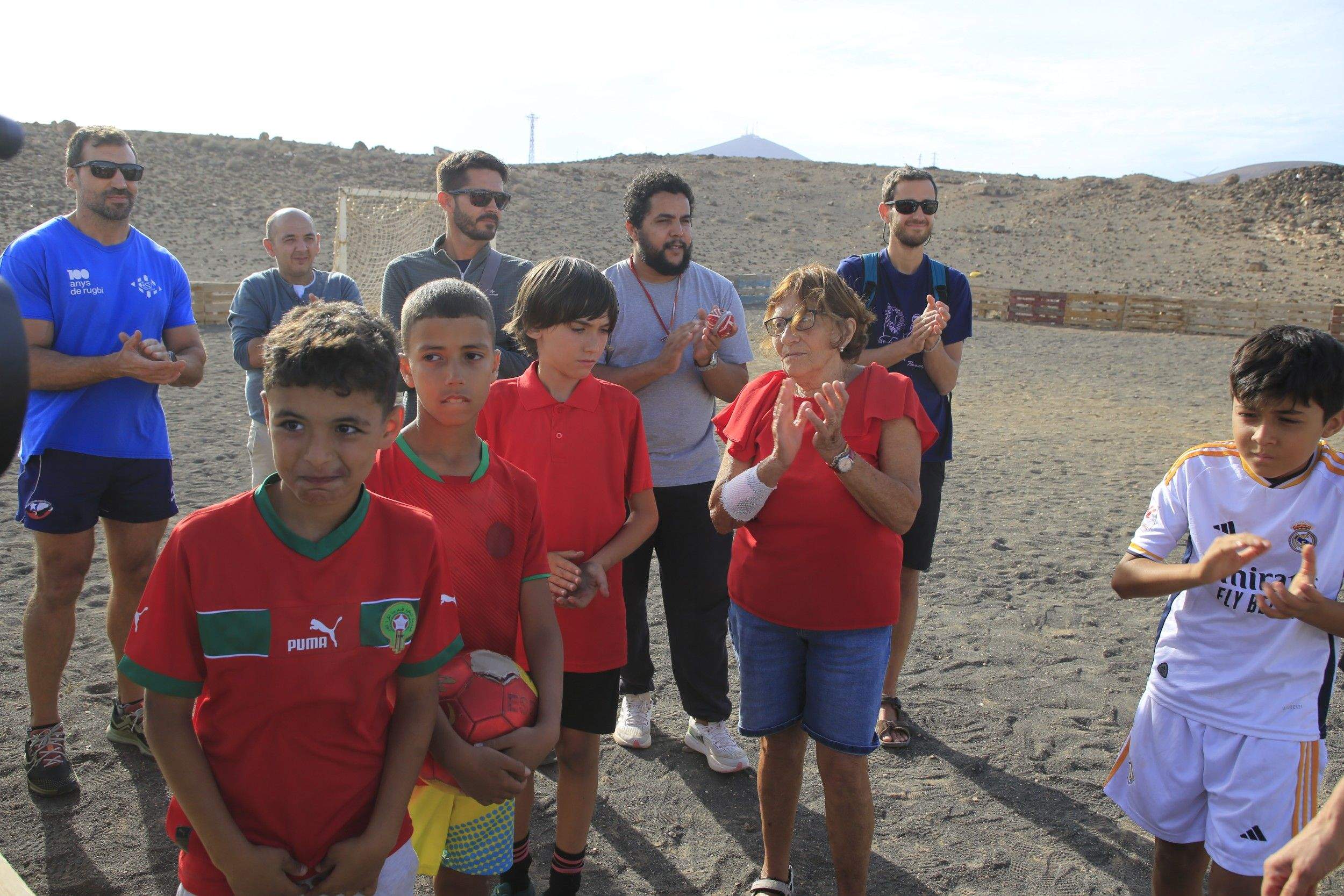Protesta por la falta de una cancha deportiva en Argana Alta (Fotos: Juan Mateos)