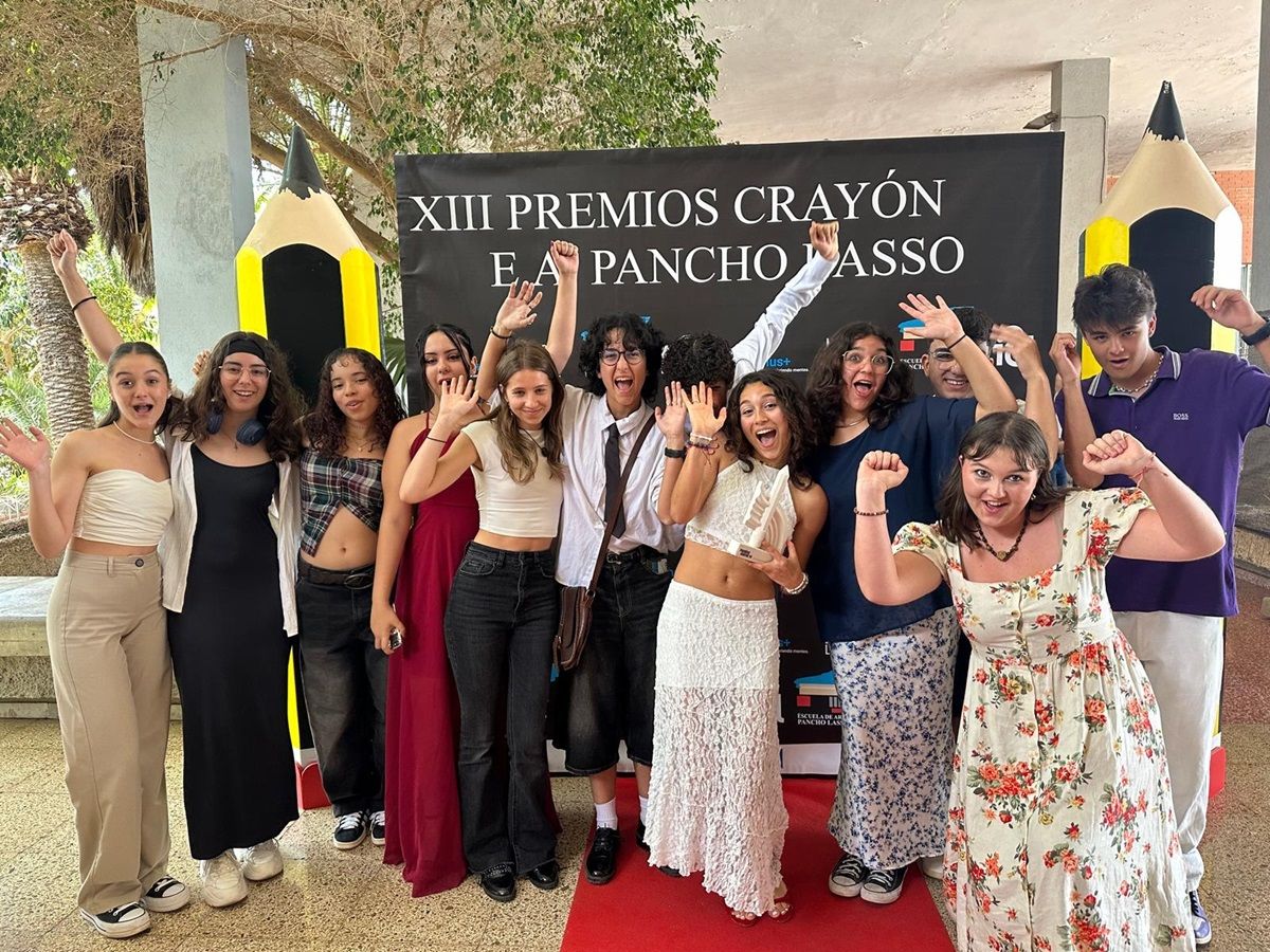 Los participantes en los Premios Crayón de la Escuela Pancho Lasso