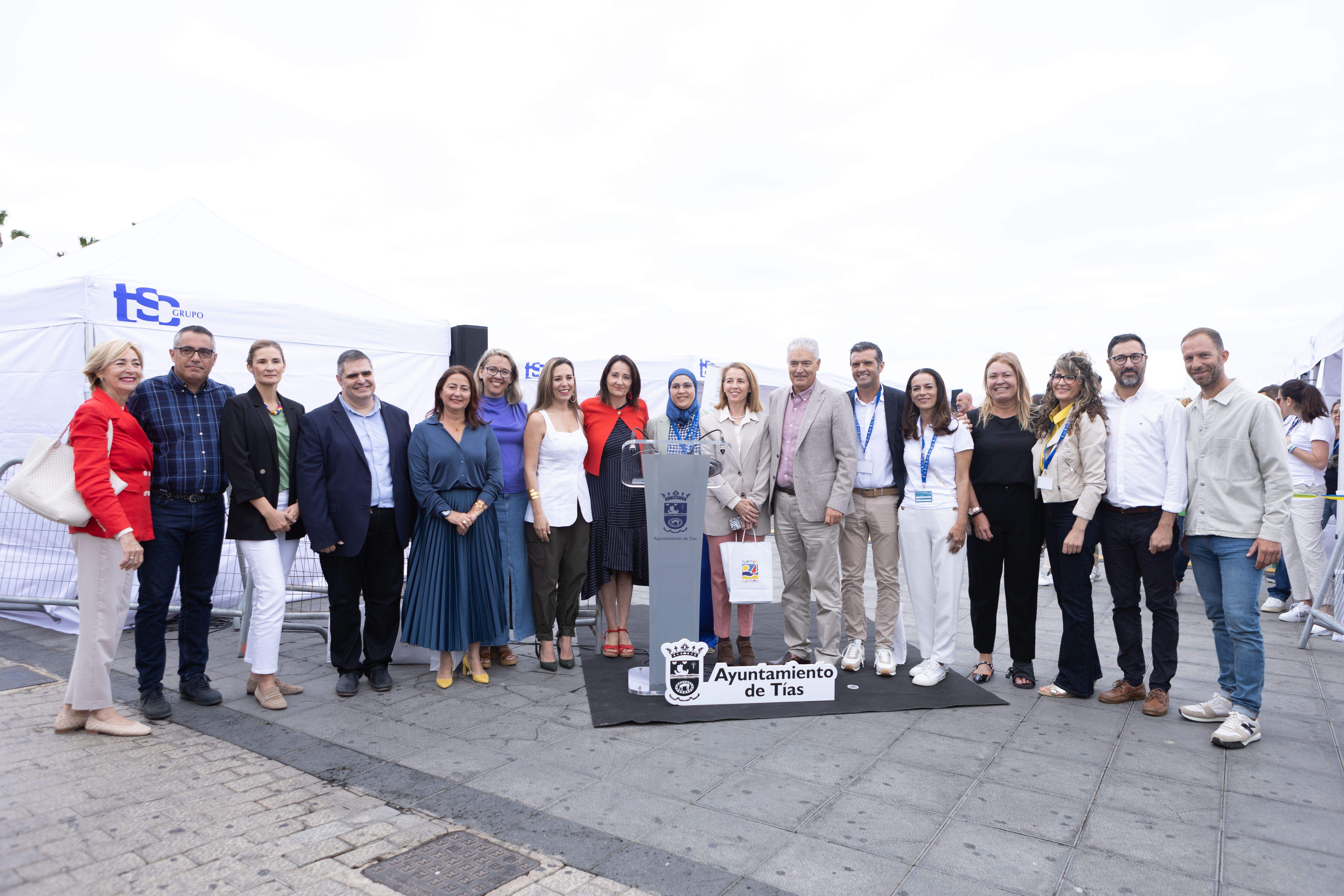 Personal del Ayuntamiento en la Feria de Empleo de Tías.