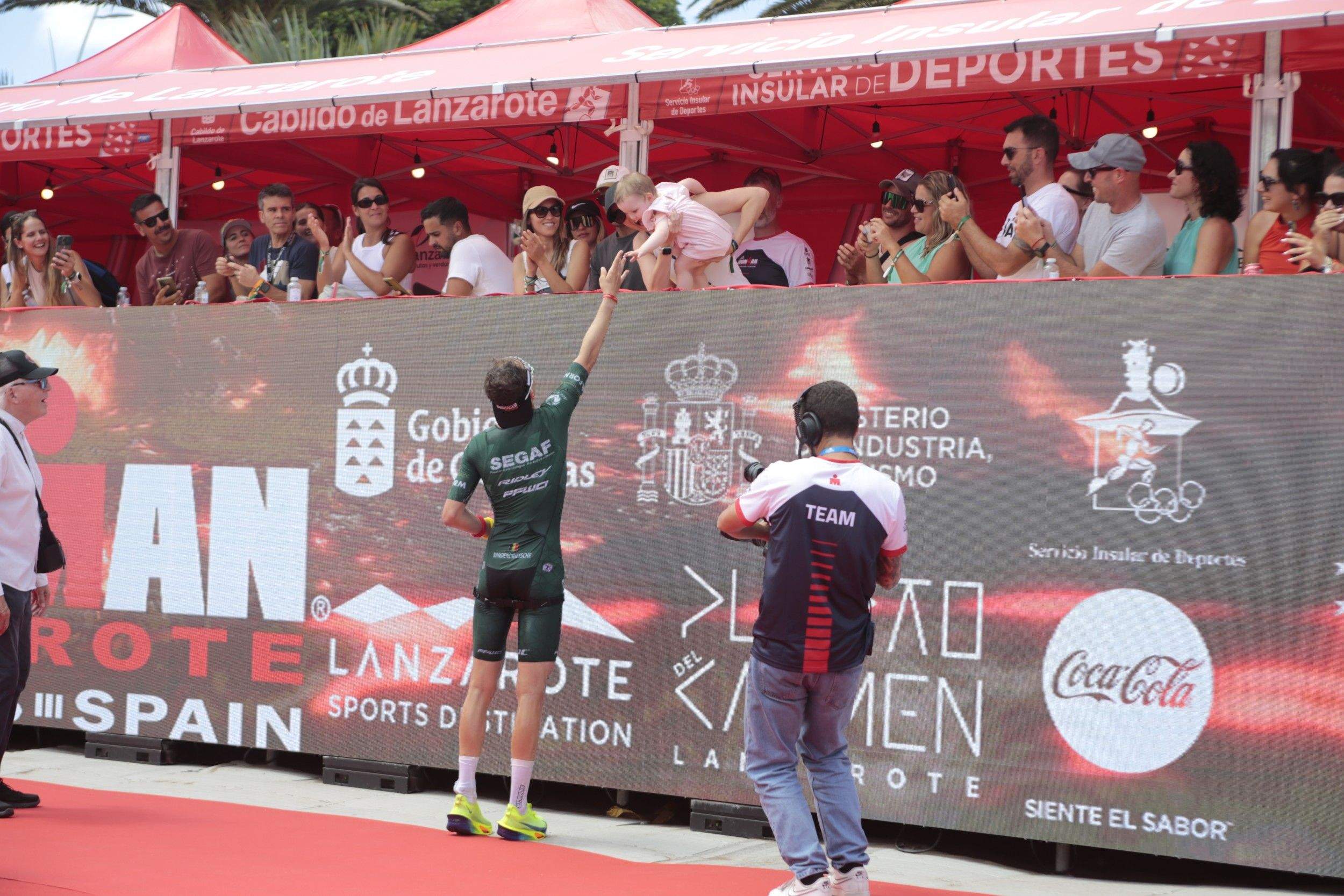 Carrera y ganadores del XXXII Ironman Lanzarote (Fotos: Juan Mateos) Carrera y ganadores del XXXII Ironman Lanzarote (Fotos: Juan Mateos)