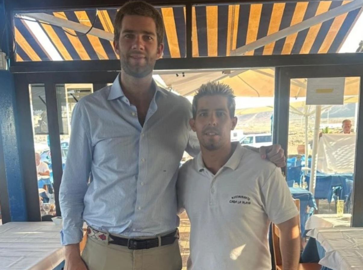 Juan Valentín Urdangarín en el restaurante en Arrieta
