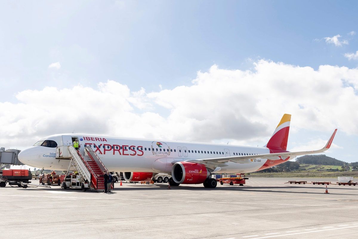 Avión de Iberia Express bautizado Islas Canarias