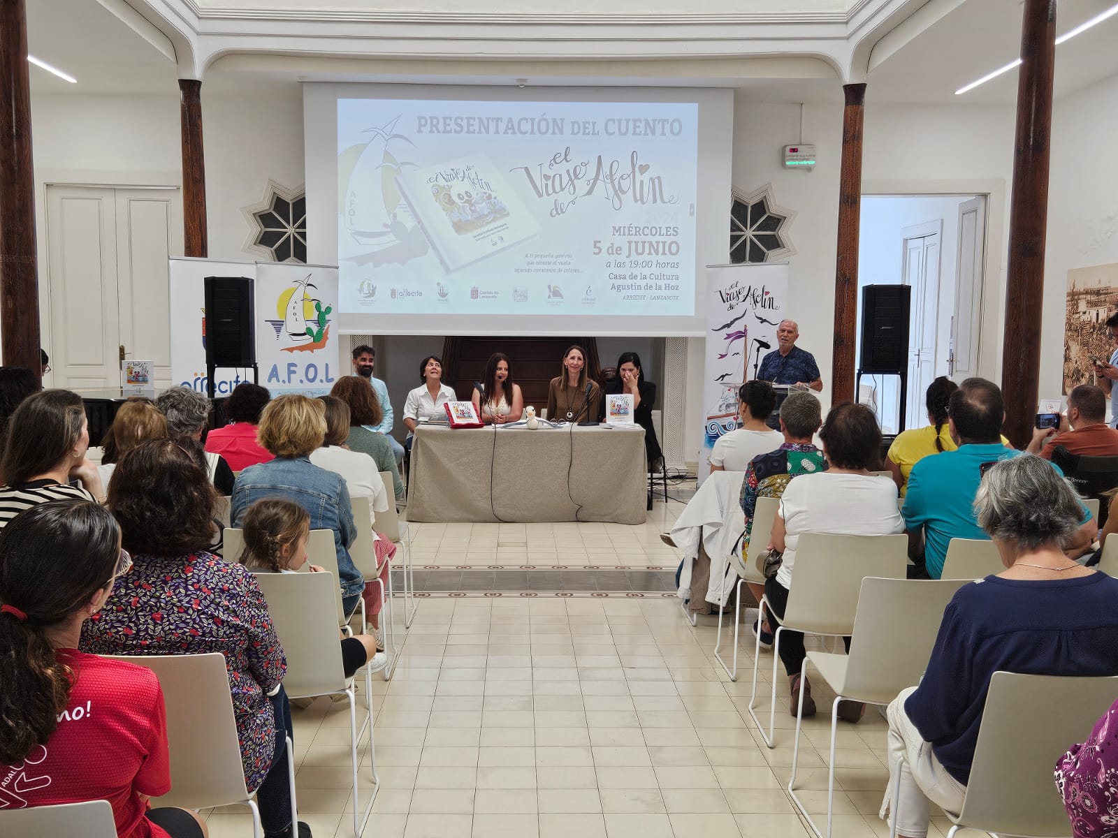 Presentación del libro de cuentos El Viaje de Afolin de AFOL en Arrecife Presentación del libro de cuentos El Viaje de Afolin de AFOL en Arrecife