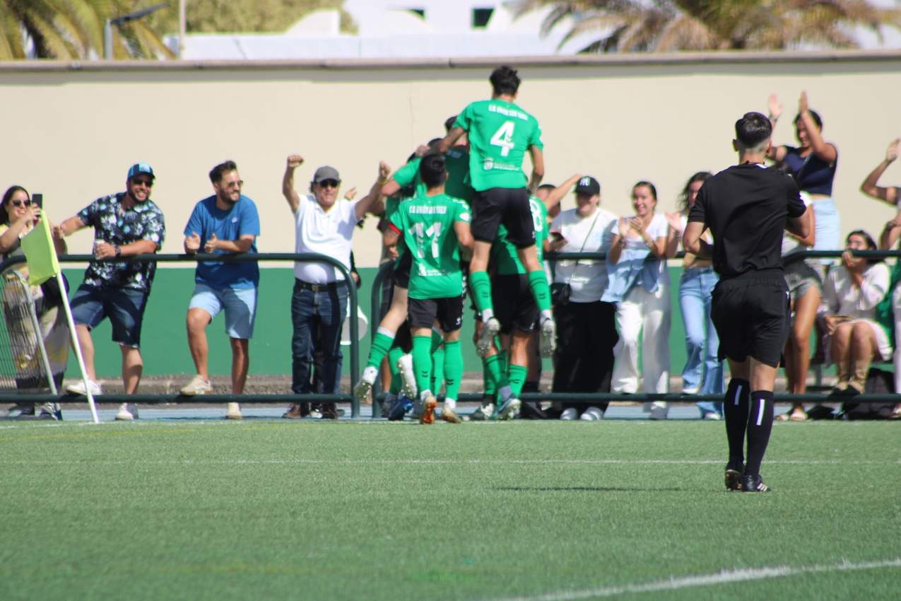 Unión Sur Yaiza golea al Panadería Pulido