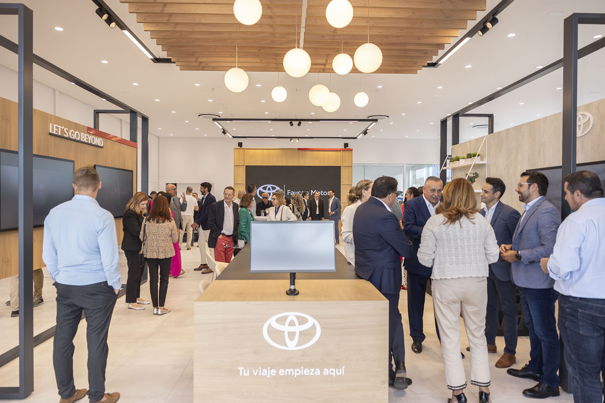 El Grupo Faycan inaugura las nuevas instalaciones de Toyota Fuerteventura El Grupo Faycan inaugura las nuevas instalaciones de Toyota Fuerteventura