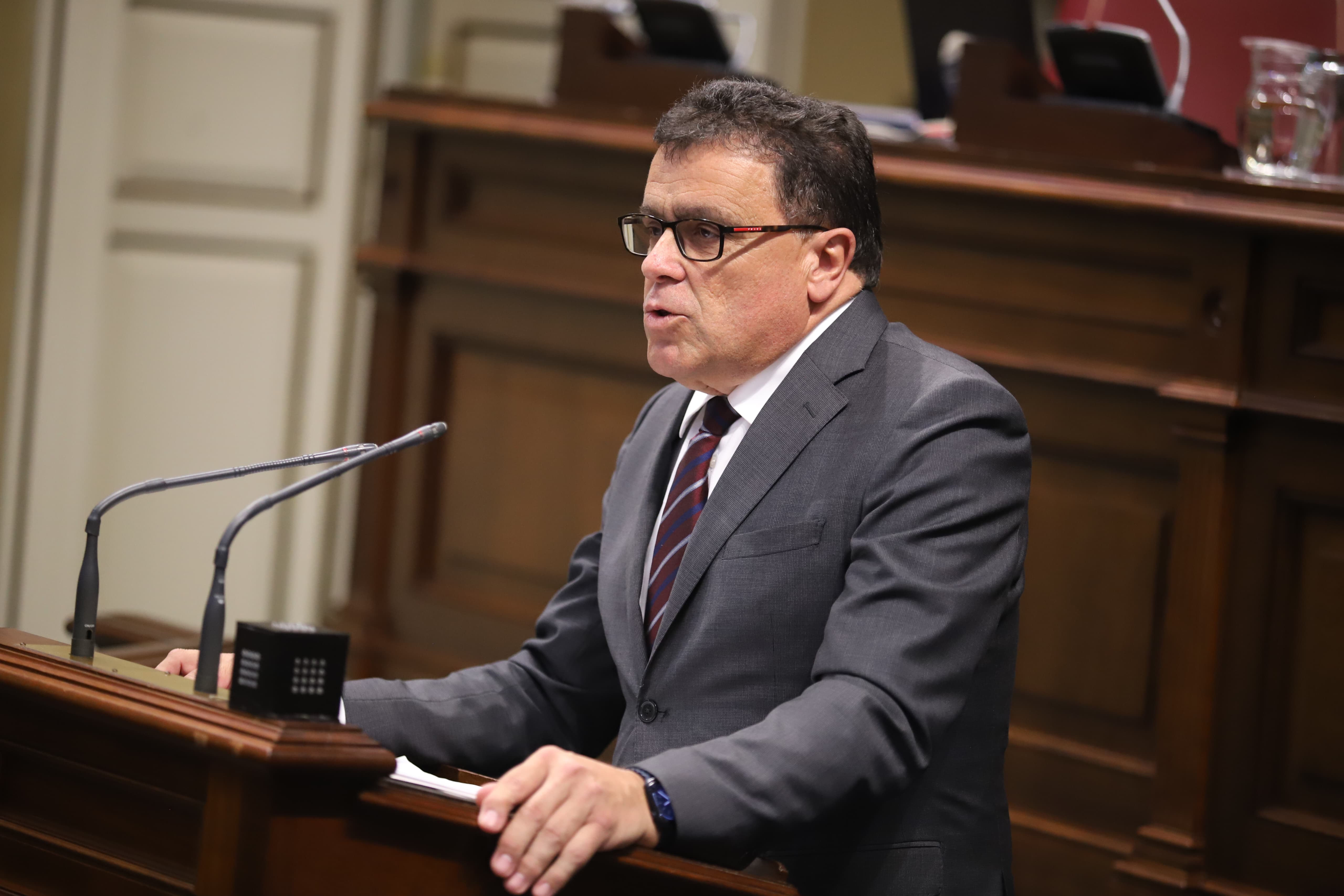 El consejero de Política Territorial, Cohesión Territorial y Aguas del Gobierno de Canarias, Manuel Miranda.