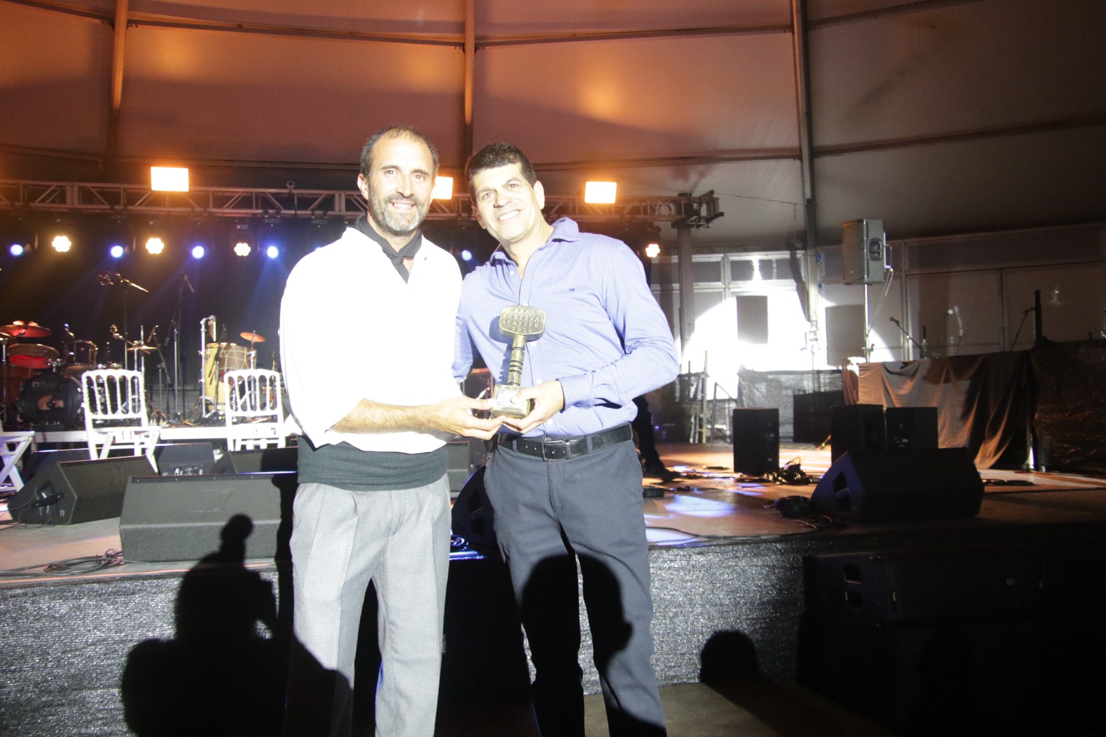 Acatife distingue con el 'Volcán de Plata 2024' a la Agrupación Folclórica Guanapay Acatife distingue con el 'Volcán de Plata 2024' a la Agrupación Folclórica Guanapay