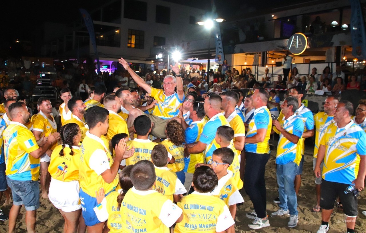Homenaje a Tomás Quesada en Playa Blanca