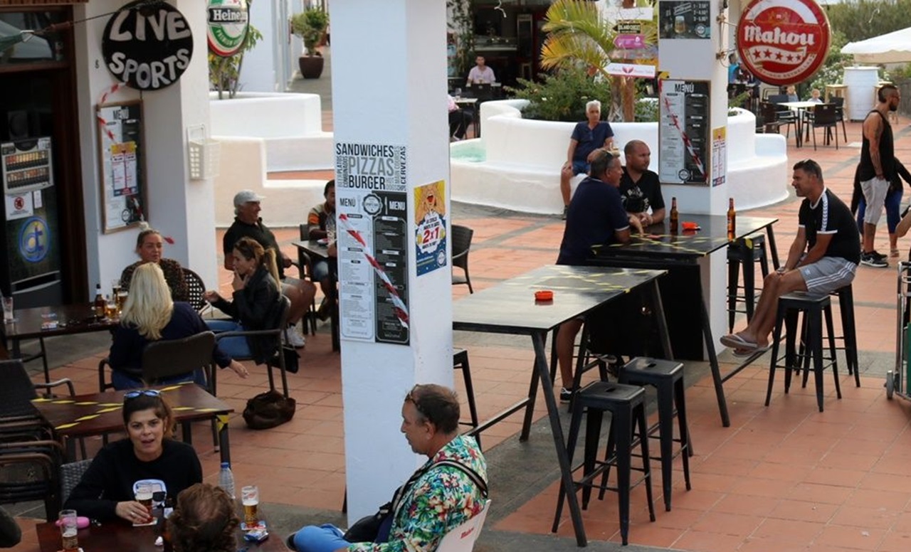La hostelería es el sector en que más aumenta el número de empresas en Lanzarote. Emprendimiento y Autónomos.