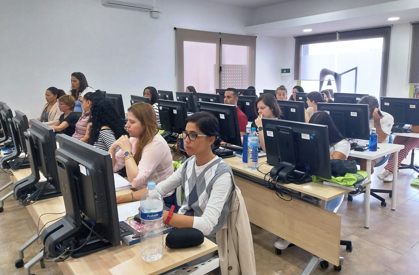 Courses at Akacenter