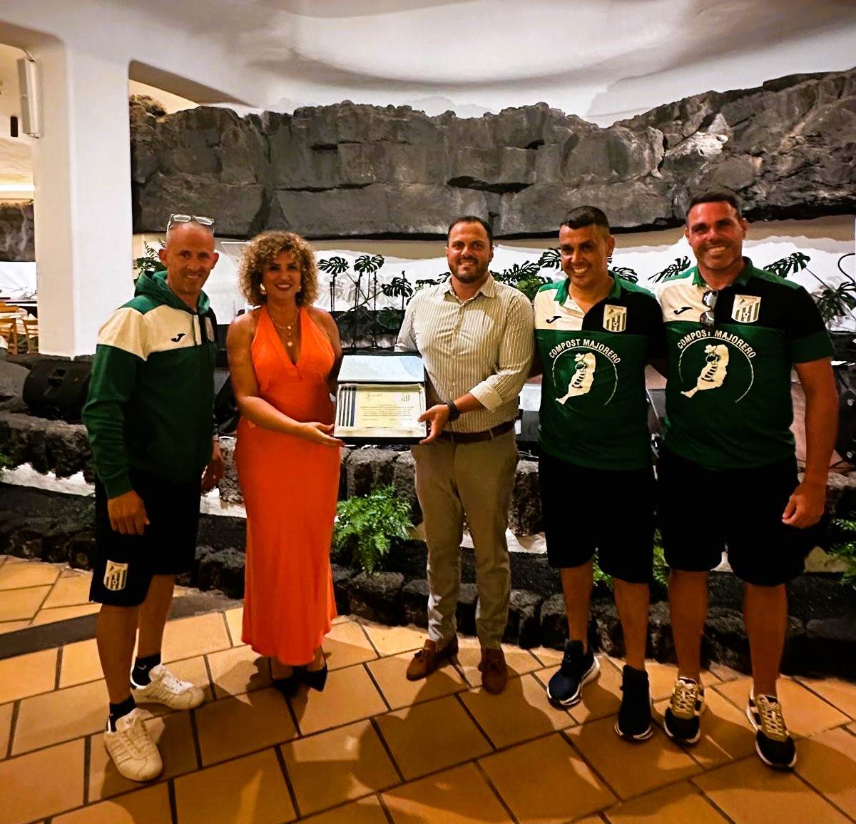 Momento vivido en la ceremonia de clausura del Torneo de Fútbol de San Ginés Momento vivido en la ceremonia de clausura del Torneo de Fútbol de San Ginés