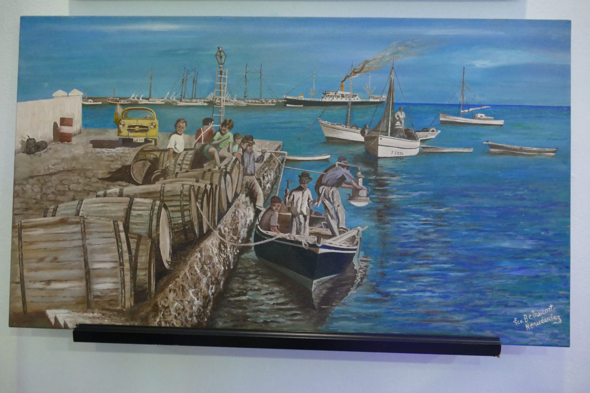 Inaugurada la exposición 'Mirando al Mar' en la Sociedad Democracia