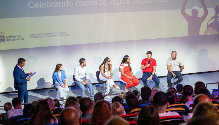 Acto reconocimiento deportistas canarios 