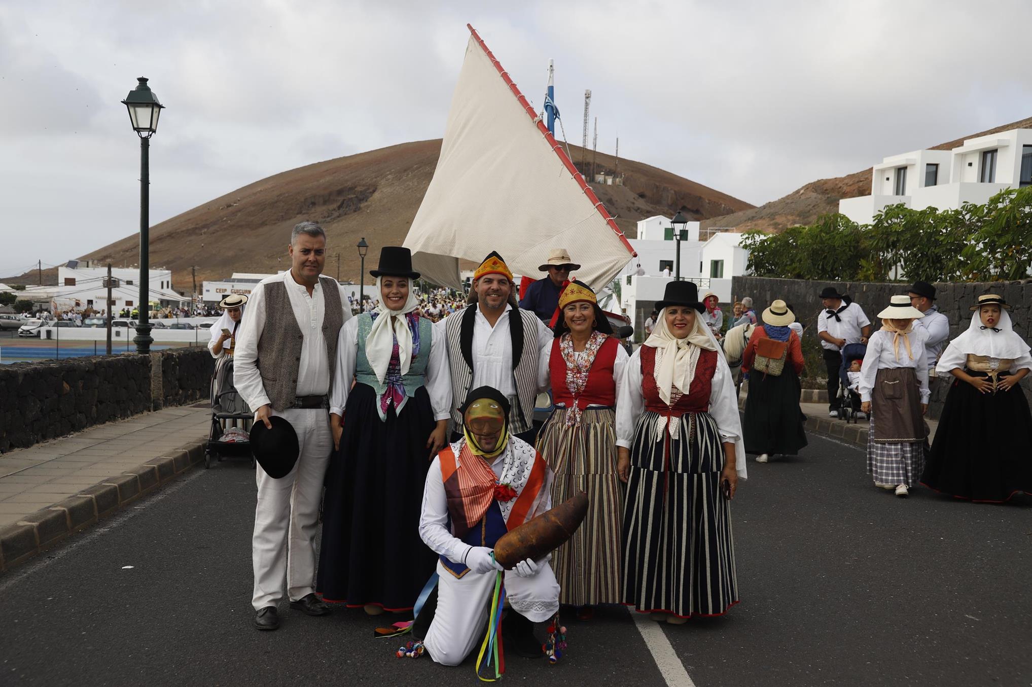 Ofrenda en la Romería de Los Dolores. 