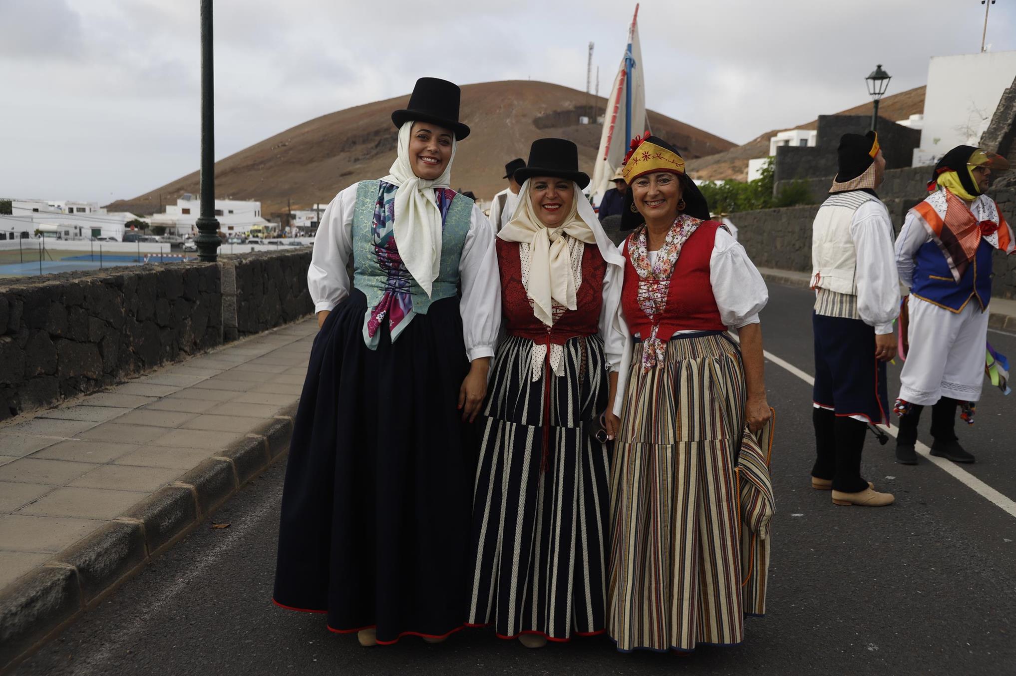 Ofrenda en la Romería de Los Dolores. 