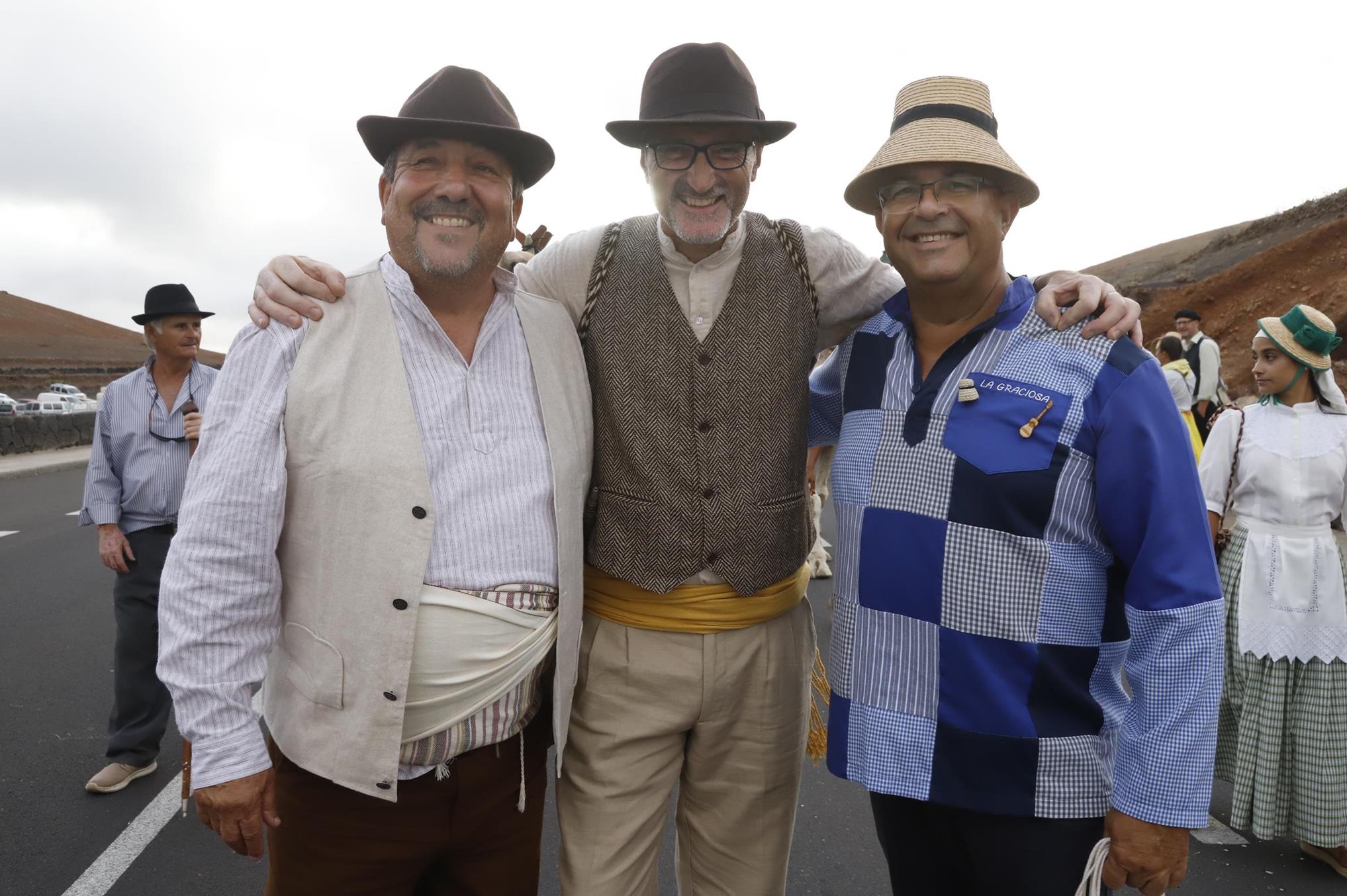 Ofrenda en la Romería de Los Dolores. 