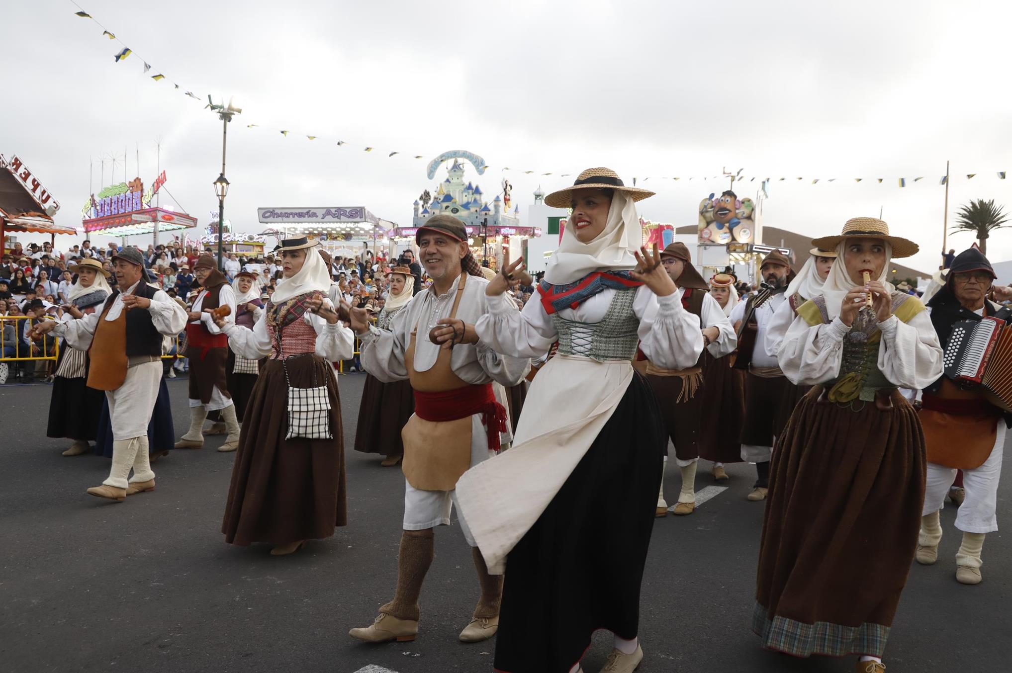 Ofrenda en la Romería de Los Dolores. 
