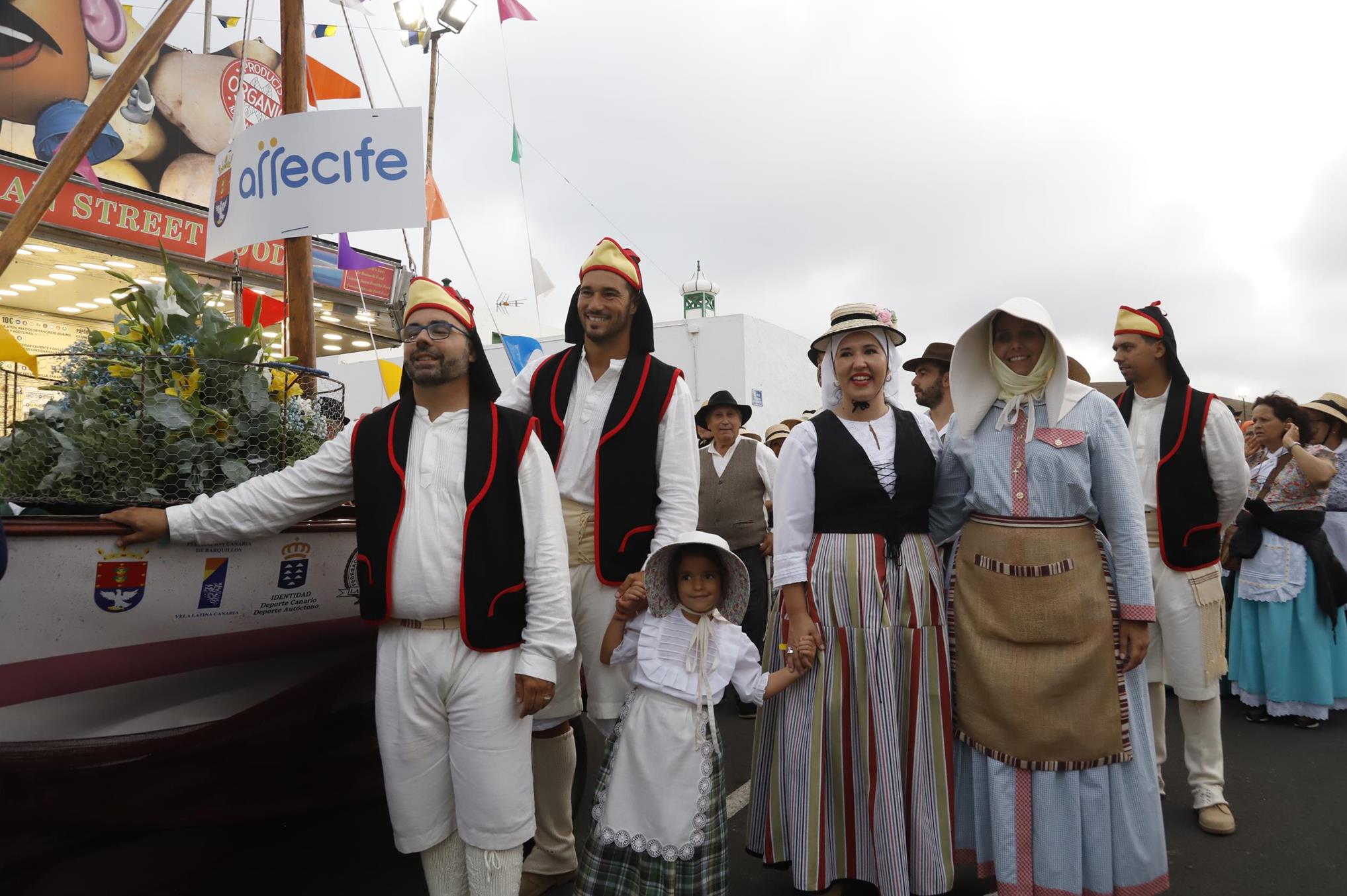 Ofrenda en la Romería de Los Dolores. 
