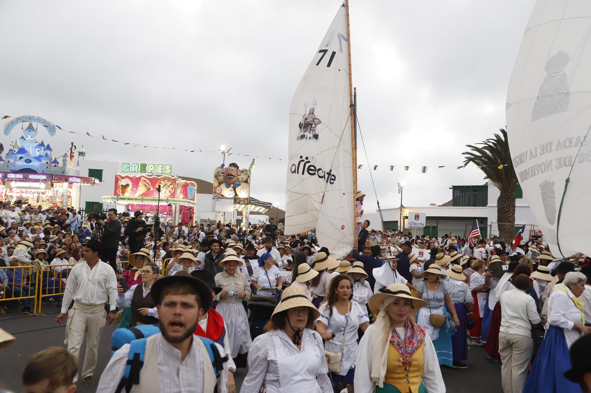 Ofrenda en la Romería de Los Dolores. 