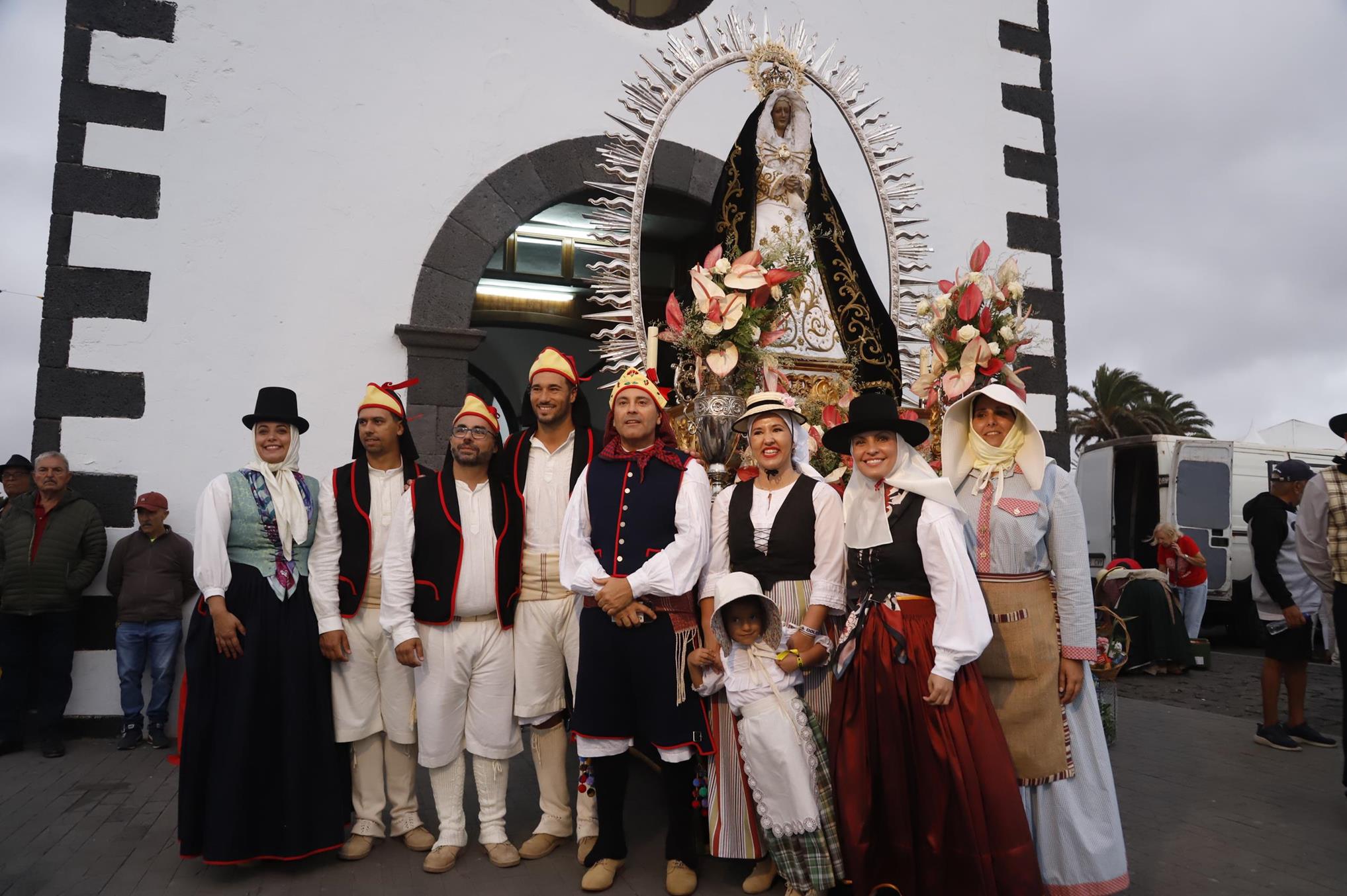 Ofrenda en la Romería de Los Dolores. 