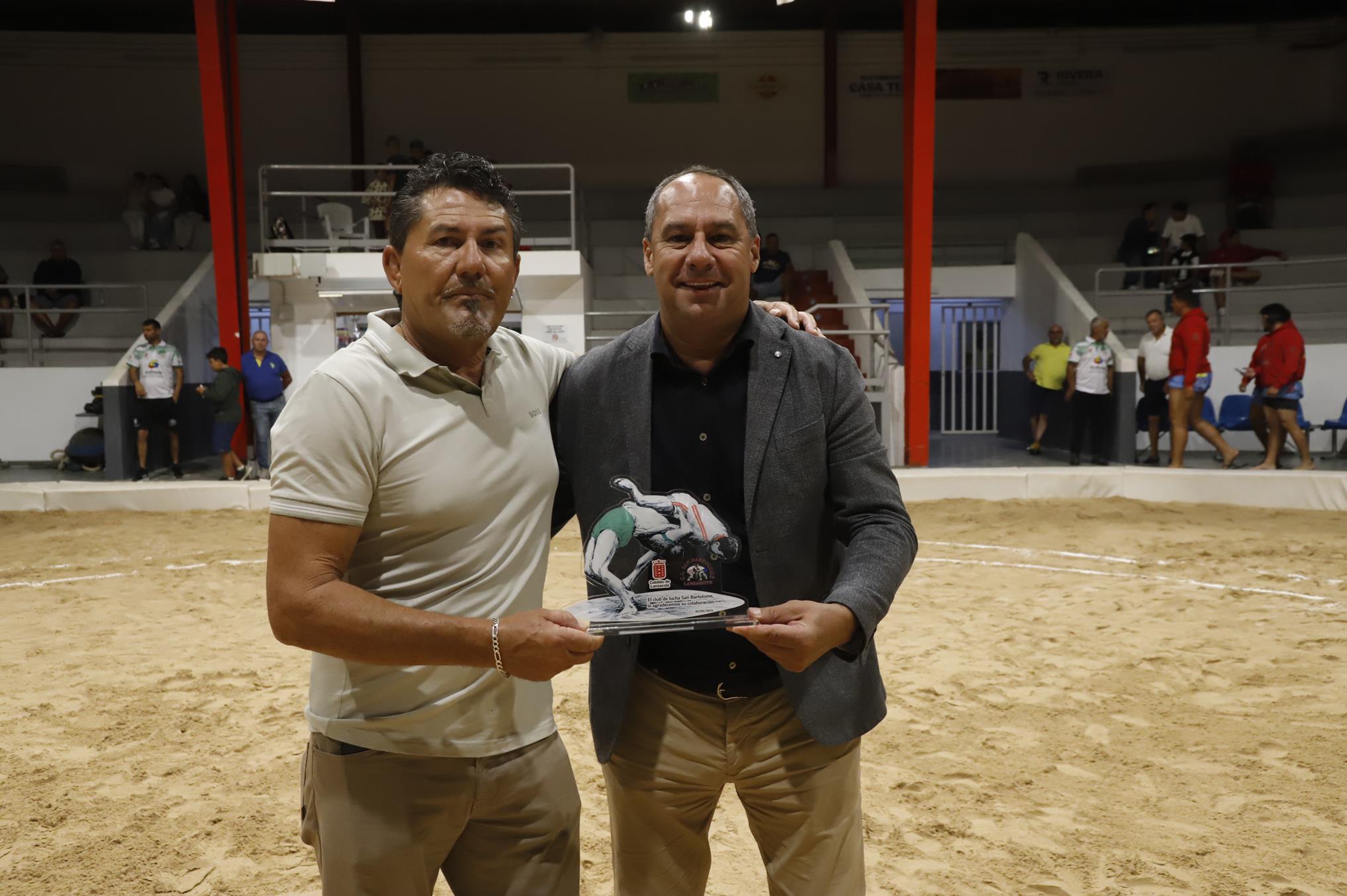 Presentación del CL San Bartolomé y luchada contra el Jandía