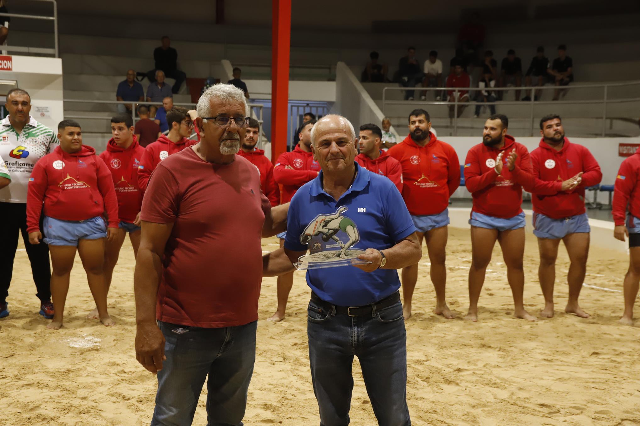 Presentación del CL San Bartolomé y luchada contra el Jandía