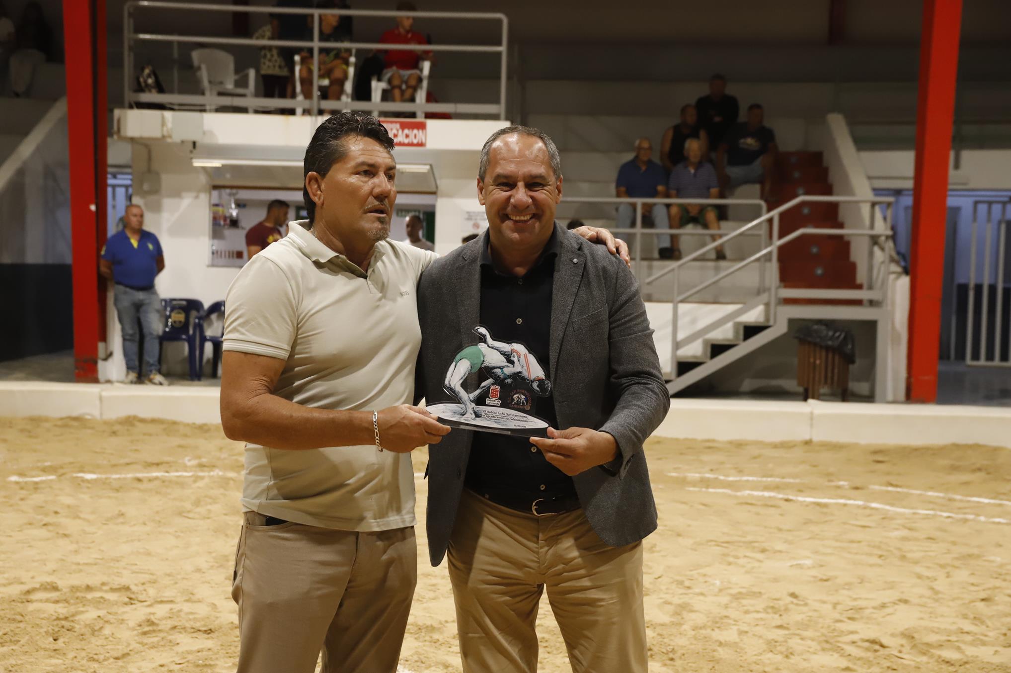 Presentación del CL San Bartolomé y luchada contra el Jandía
